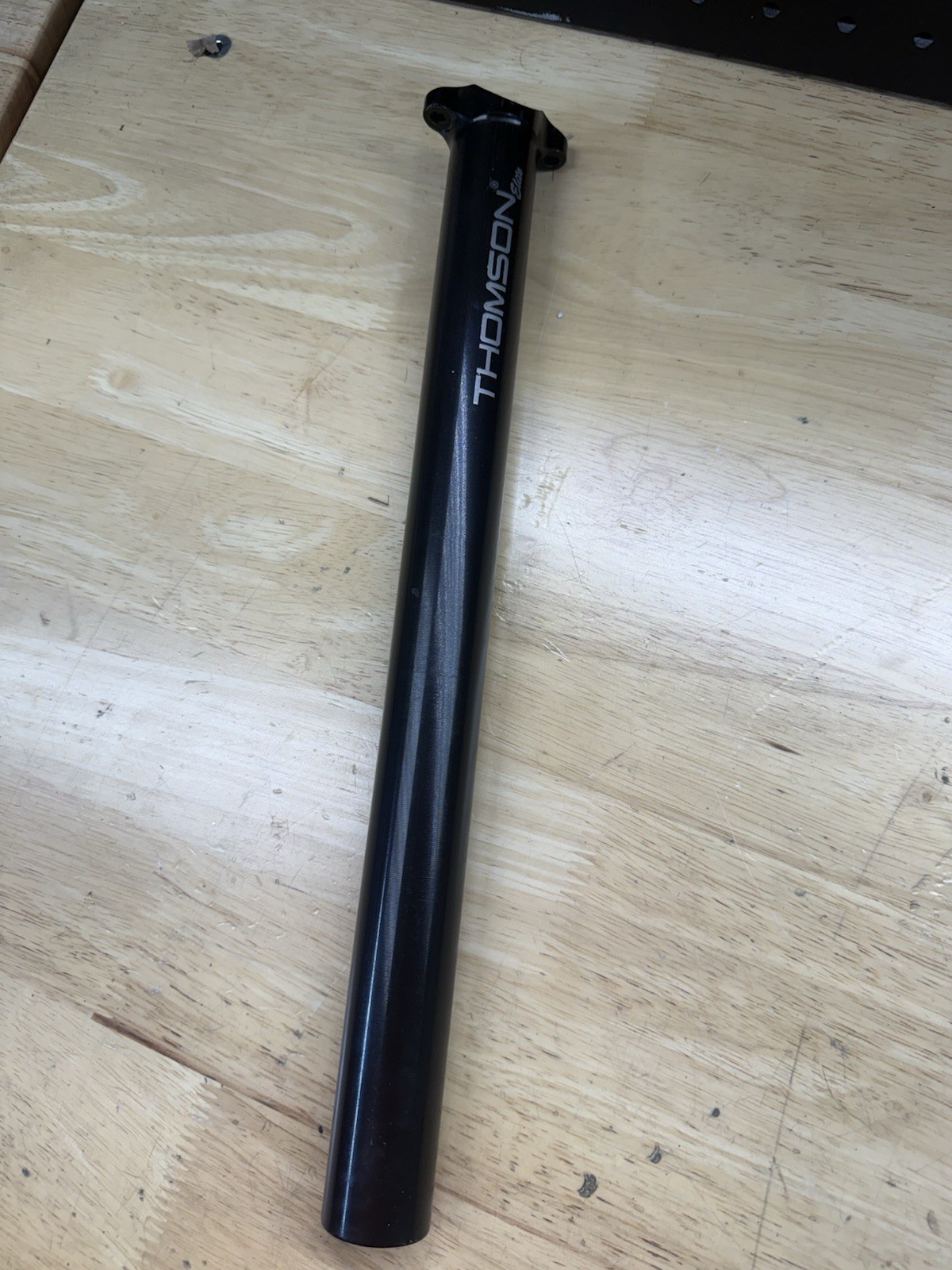 THOMSON Elite ZERO Setback 30.9mm x 367mm Black Seatpost