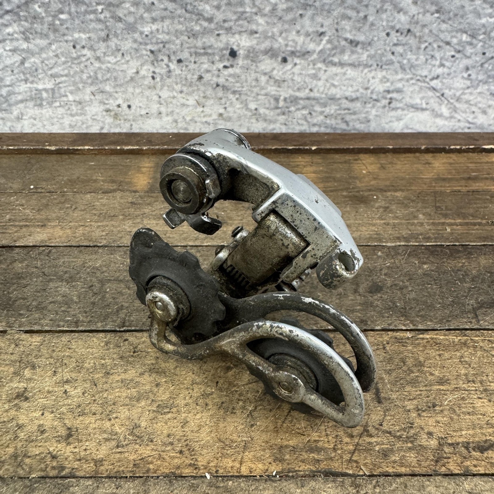 Vintage Shimano Crane Rear Derailleur Short Cage Bolt-On Silver 214g Road Bike