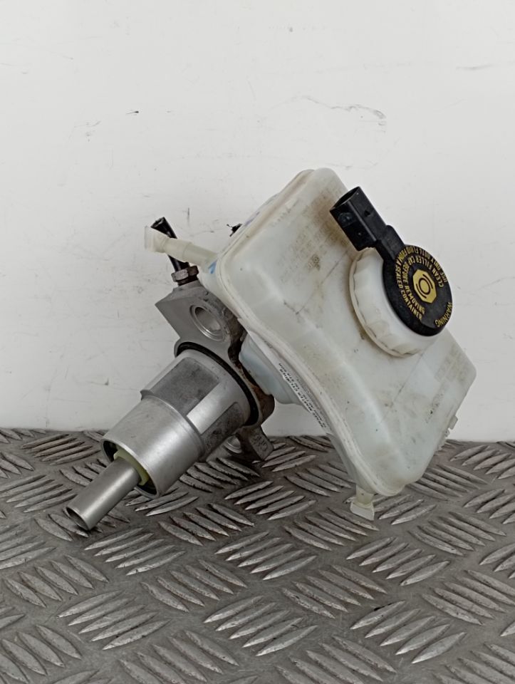 AUDI A5 8TA 15-15 BRAKE MASTER CYLINDER 4G2 611 021