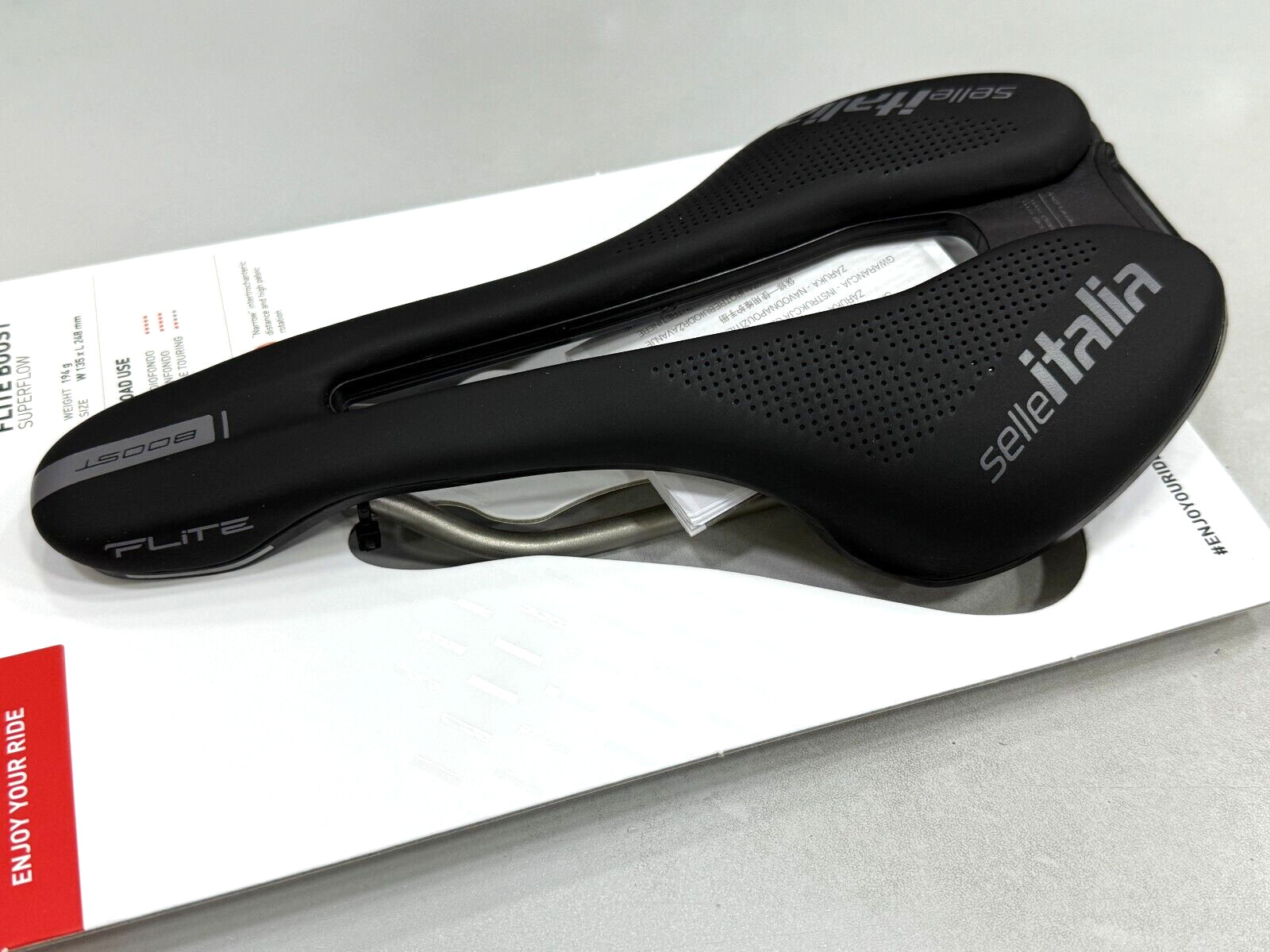 Selle Italia Flite Boost Superflow S3 (135X248mm) Ti316 Rail Saddle (Black)