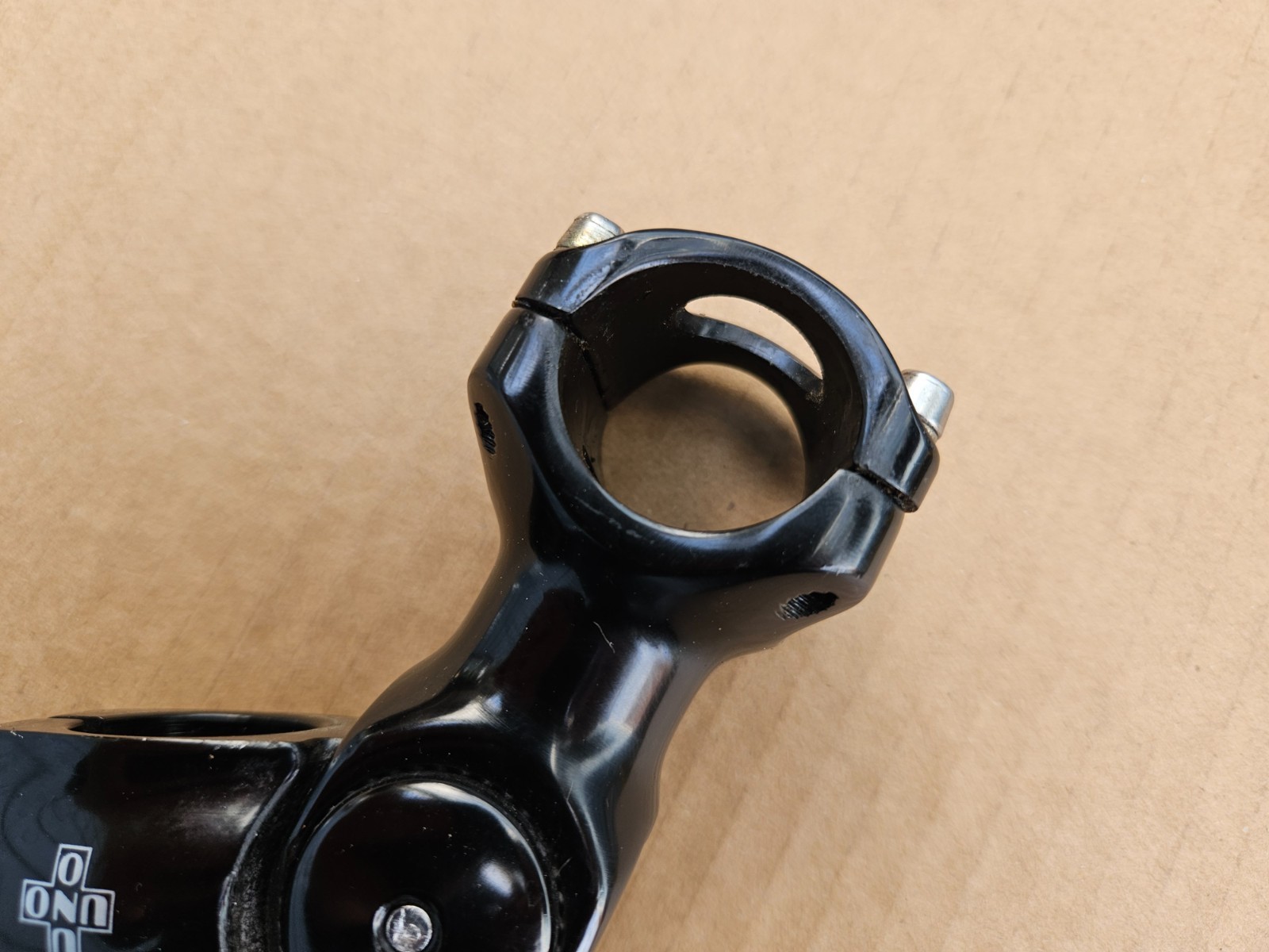 Uno Adjustable 1-1/8″ Threadless Stem 90mm x 31.8mm Clamp Black
