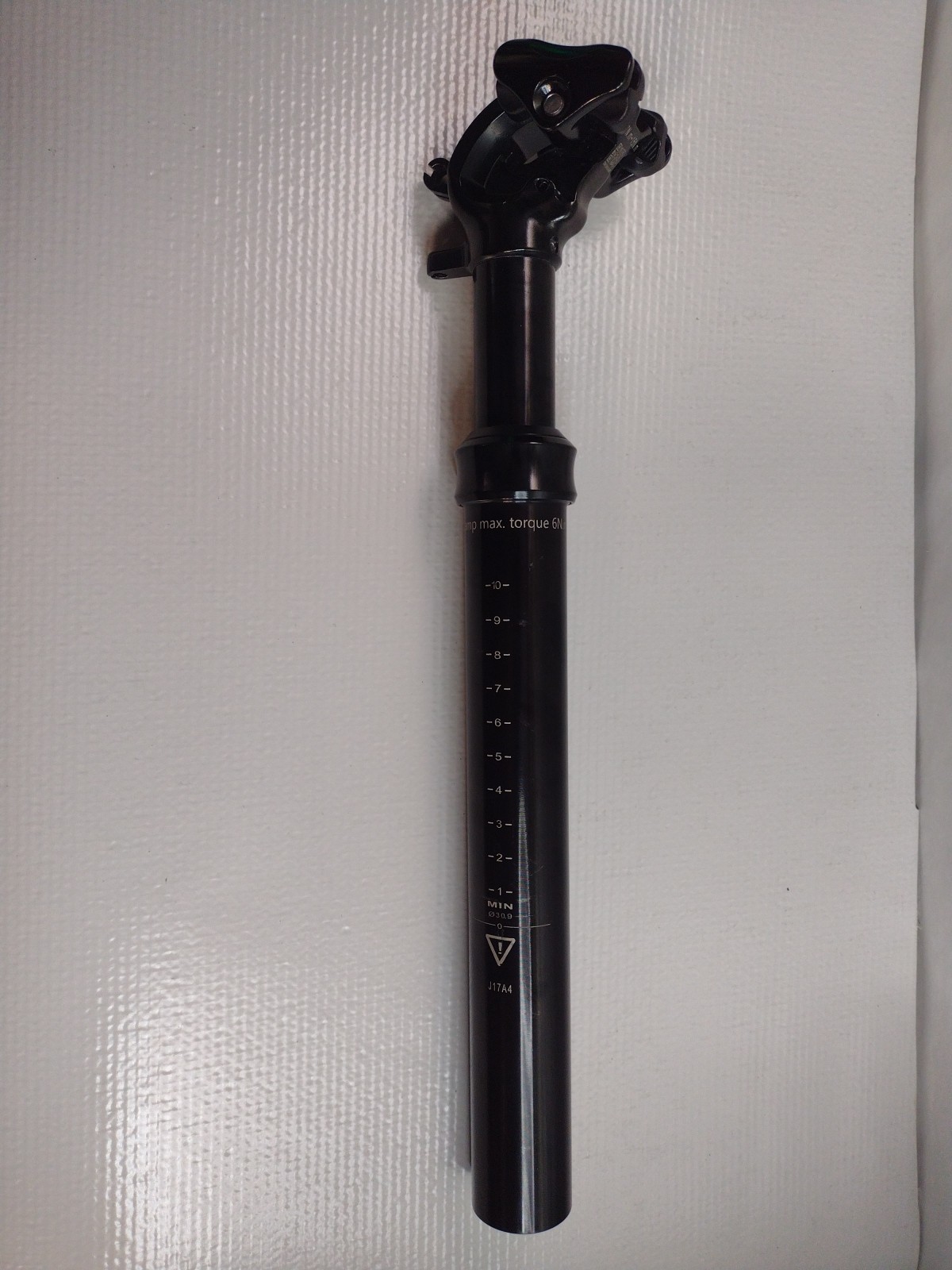 Dropper Seat Post (Specialized)? 23-24mm Incomplete For Parts Very Clean