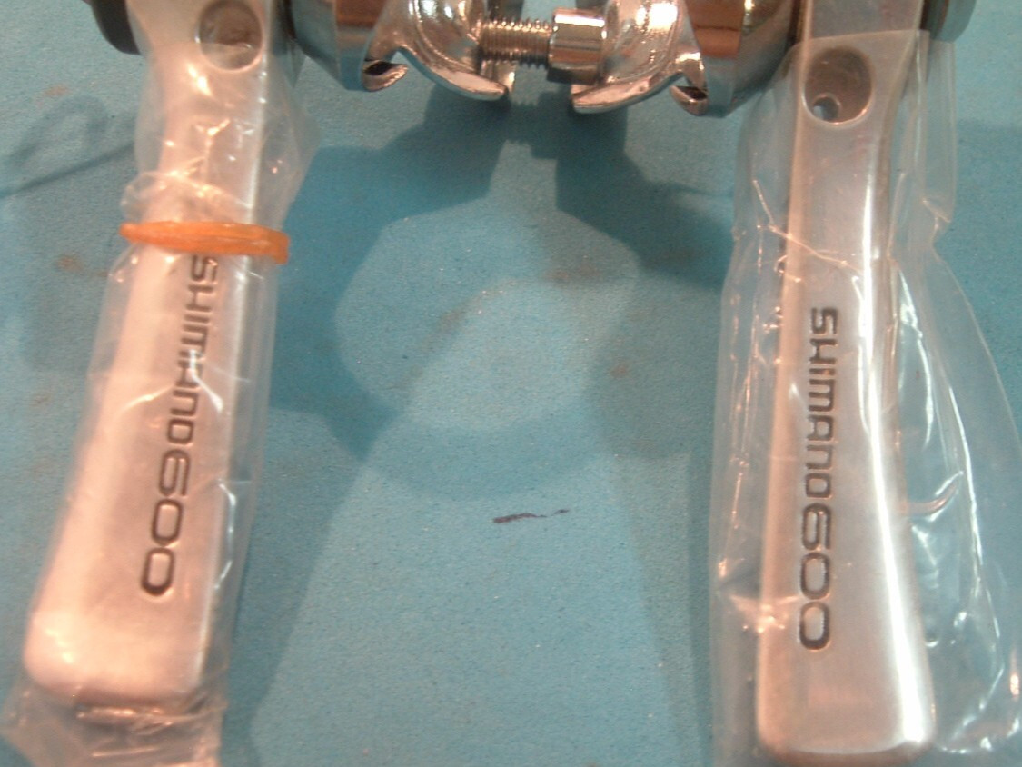 Shimano 600 EX SL-6208 SIS Road Shifters NEW/NOS-Vintage-Friction or 6-Spd- Mint