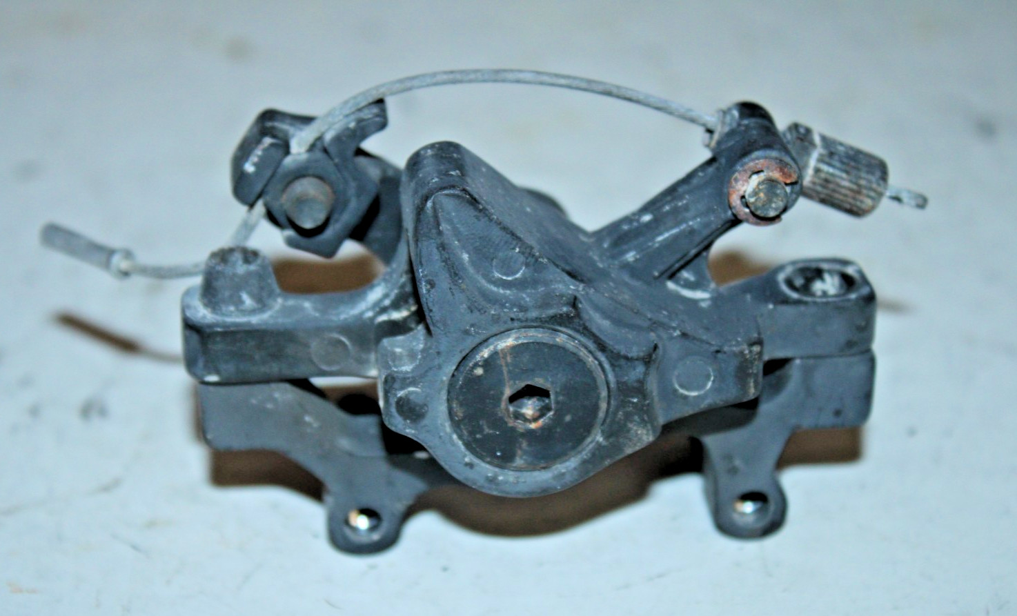 TekTRO Lyra Mechanical Disc Brake Caliper Black 74mm Post Mount Gravel Ships USA