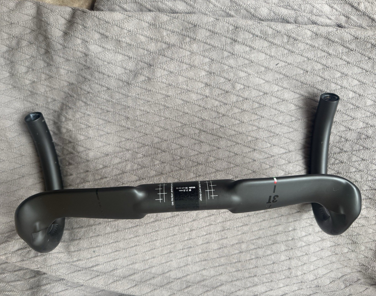 Carbon Fiber Drop Bar Handlebar Black 31.8mm Road Bike For 3T Ergosum Pro 44