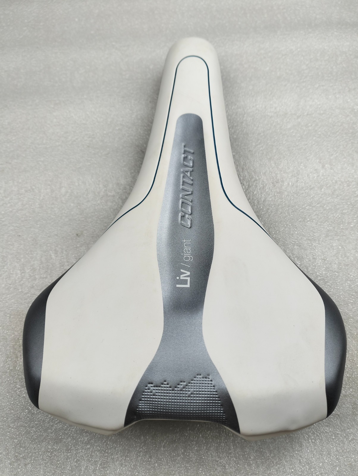 GIANT LIV CONTACT UPRIGHT PELVIC TILT SADDLE 270X160MM WHITE BLUE CRMO RAILS