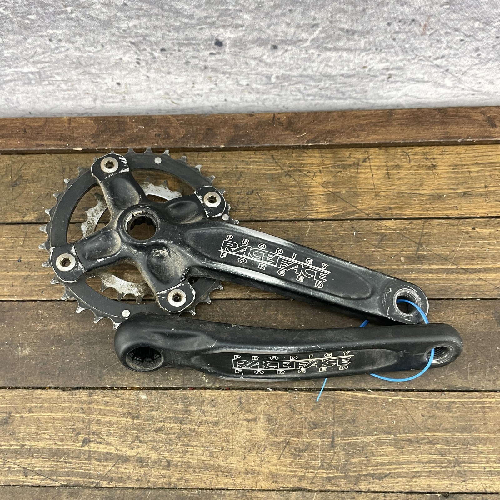 Race Face Prodigy Crank Set SPLINE 175mm 104/64 BCD Triple 90s Mountain Bike