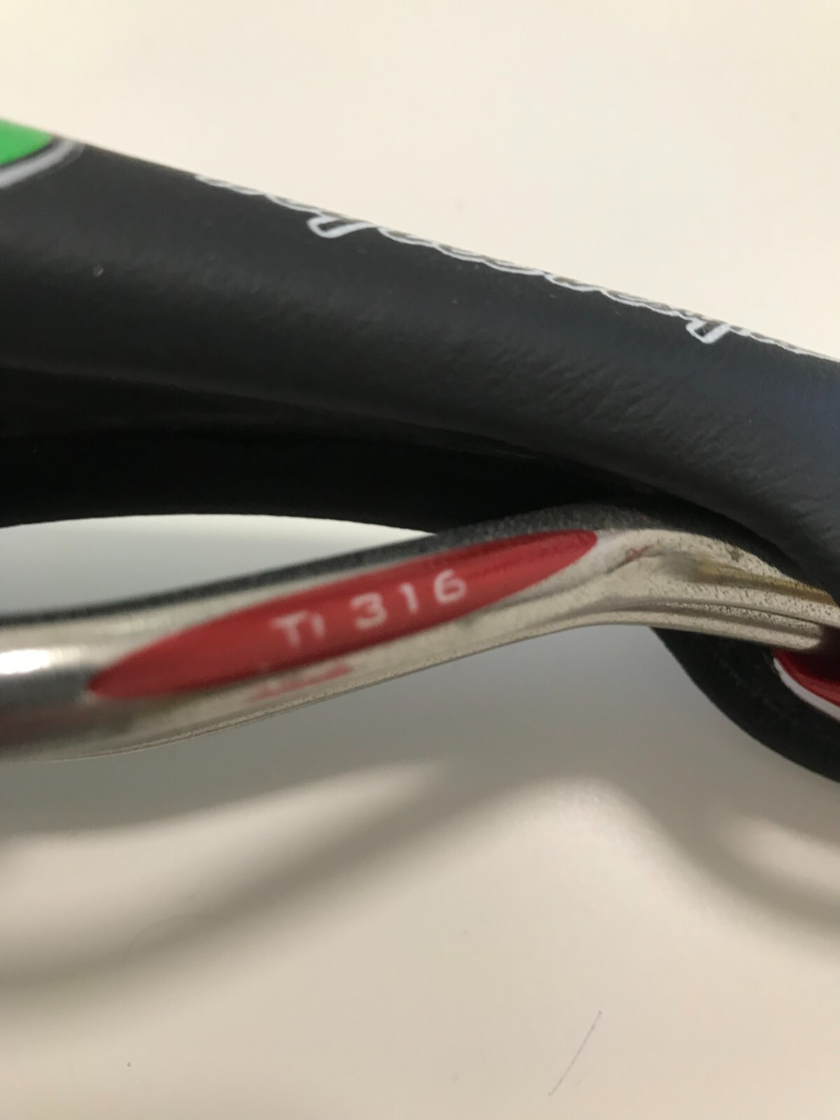 NOS BIKE SADDLE BRAND: SELLE ITALIA FLITE TROY LEE DESIGNS – VINTAGE RARE SADDLE