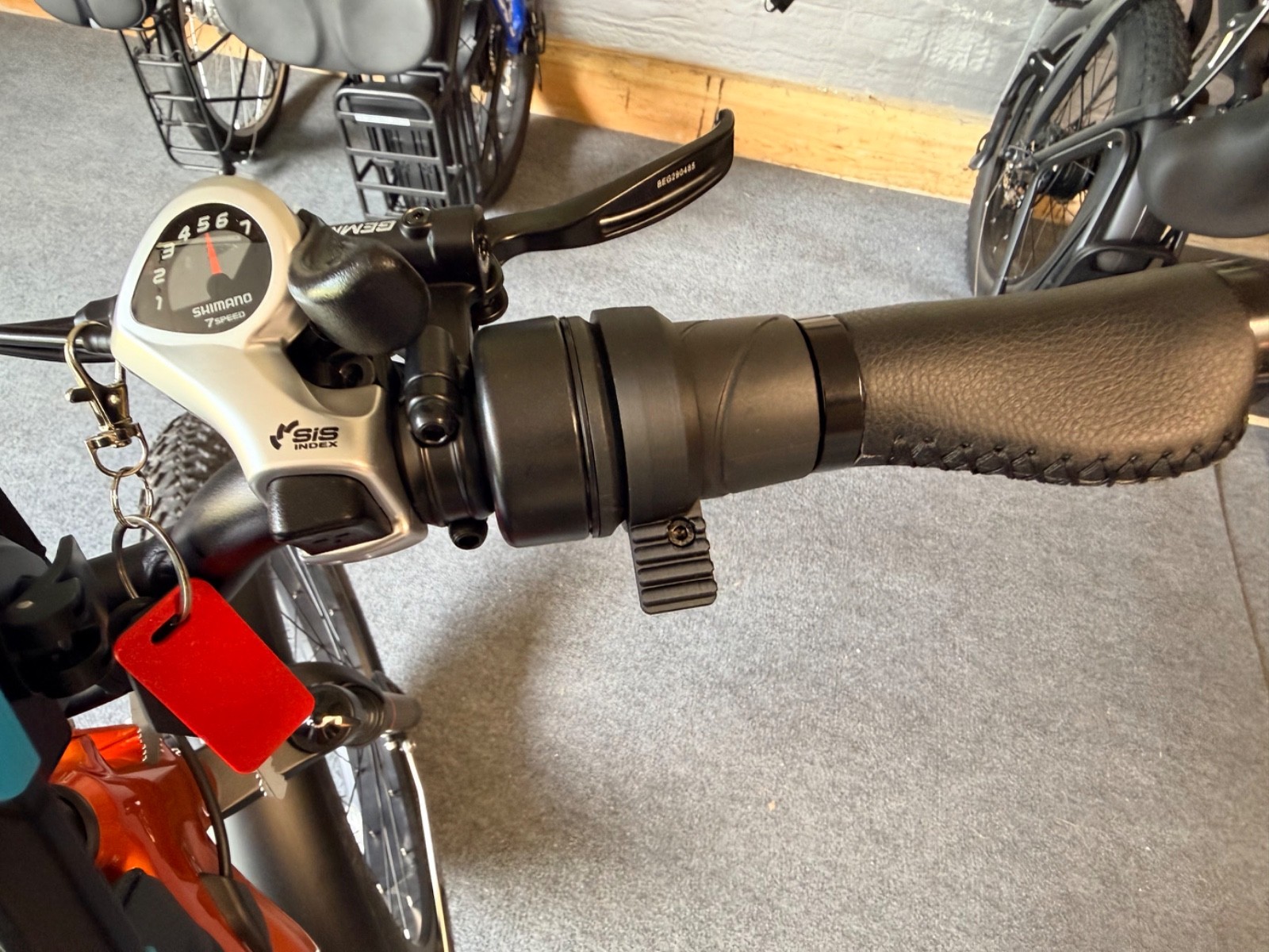 Thumb Throttle Adapter for E-Bikes – Easily Convert Your Twist Throttle to Thumb