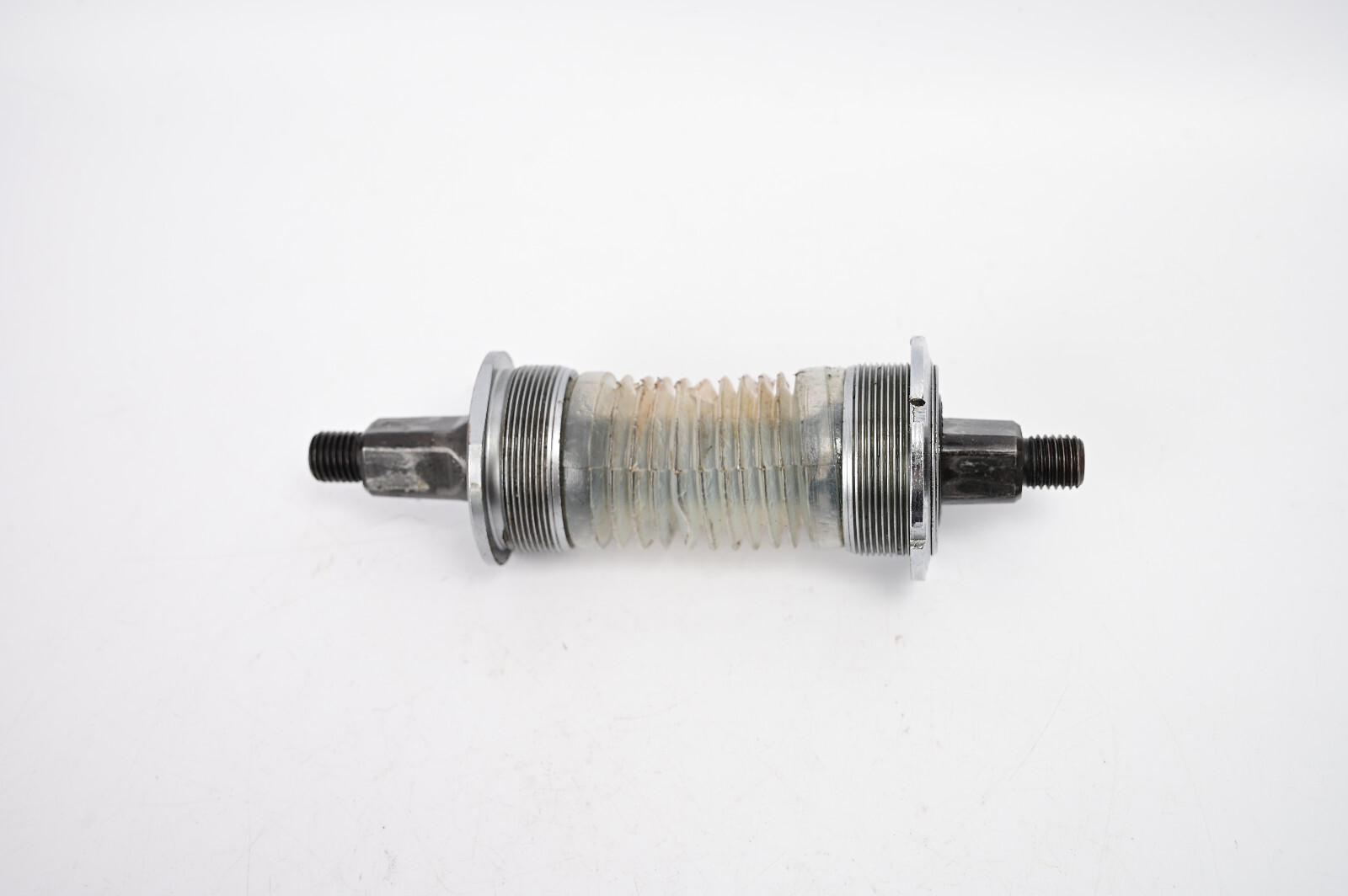 Vintage Old School Tioga Cup and Cone Bottom Bracket 68mm Shell x 119mm Japan