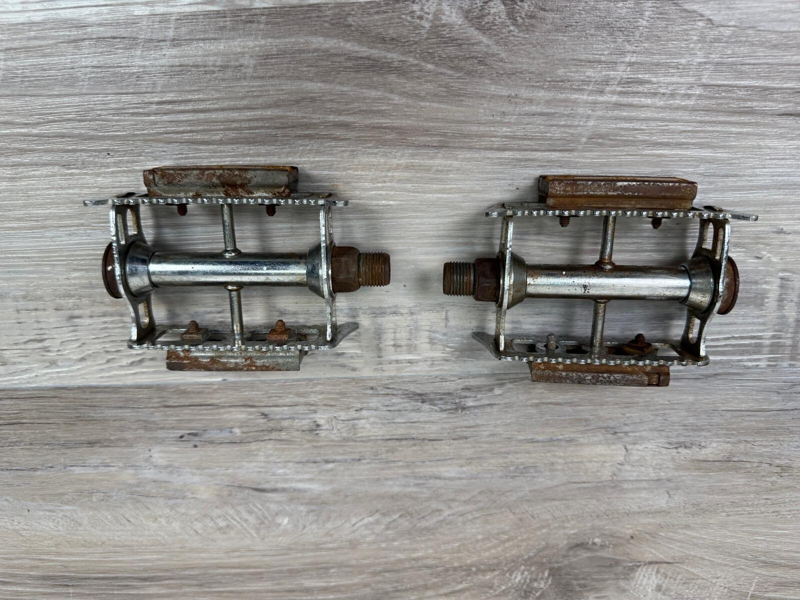 Vintage Lyotard Bicycle Bike Pedals Left and Right set