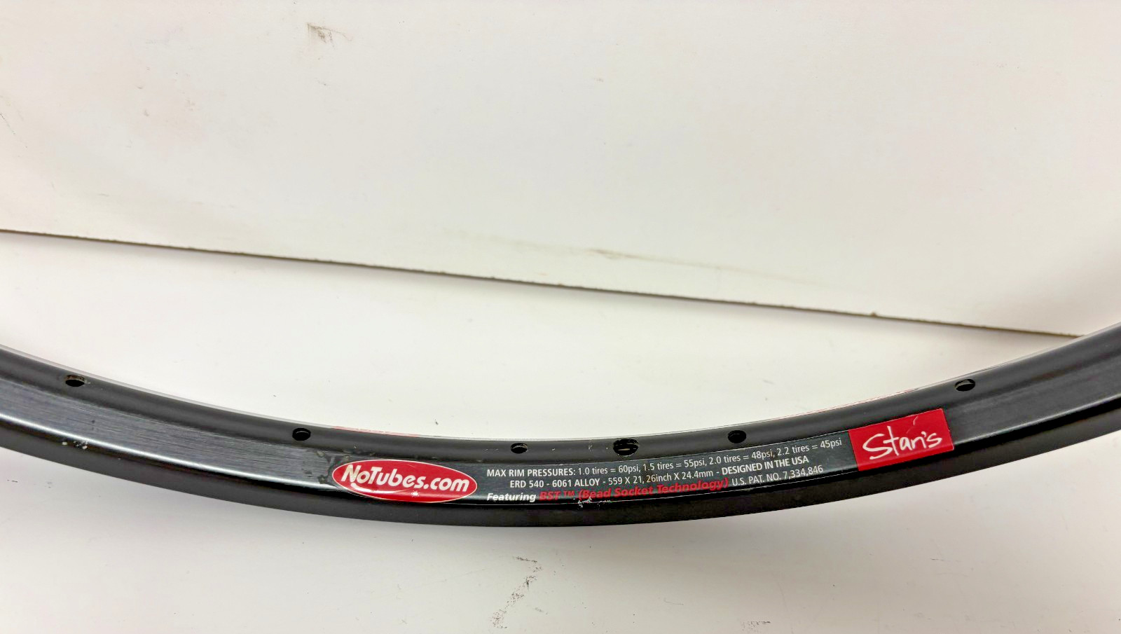 (2) Stan’s No Tubes 32-Hole Black Aluminum 559×21/26″ Mountain Bike Rims GREAT