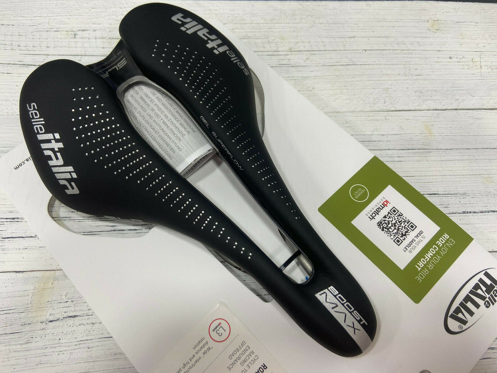Selle Italia MAX SLR Boost Gel Superflow 155x248mm TI316 Rail Road Saddle