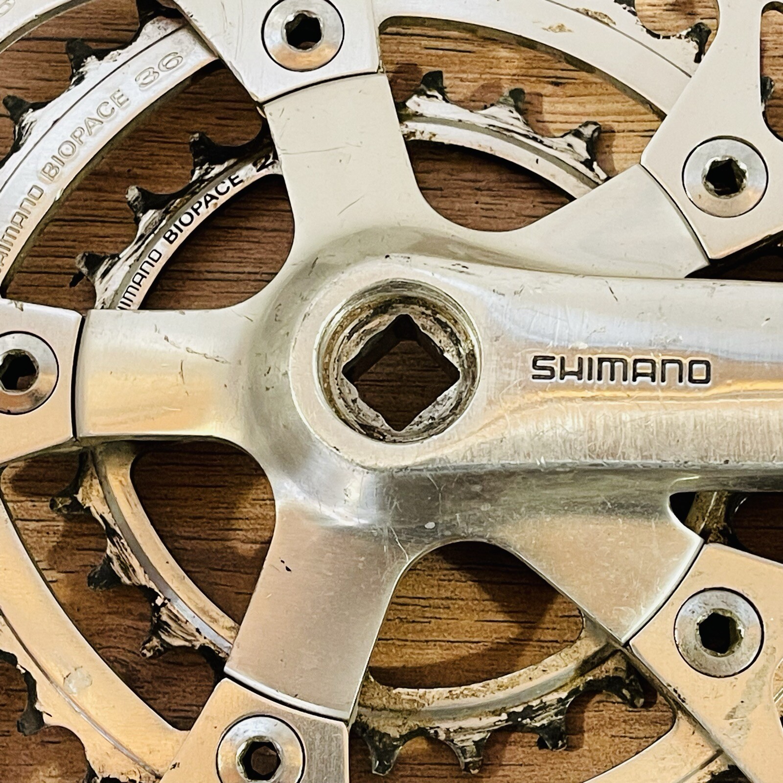 Shimano Deore XT FC-M730 175 Biopace Square Taper Crankset  26 / 36 / 46