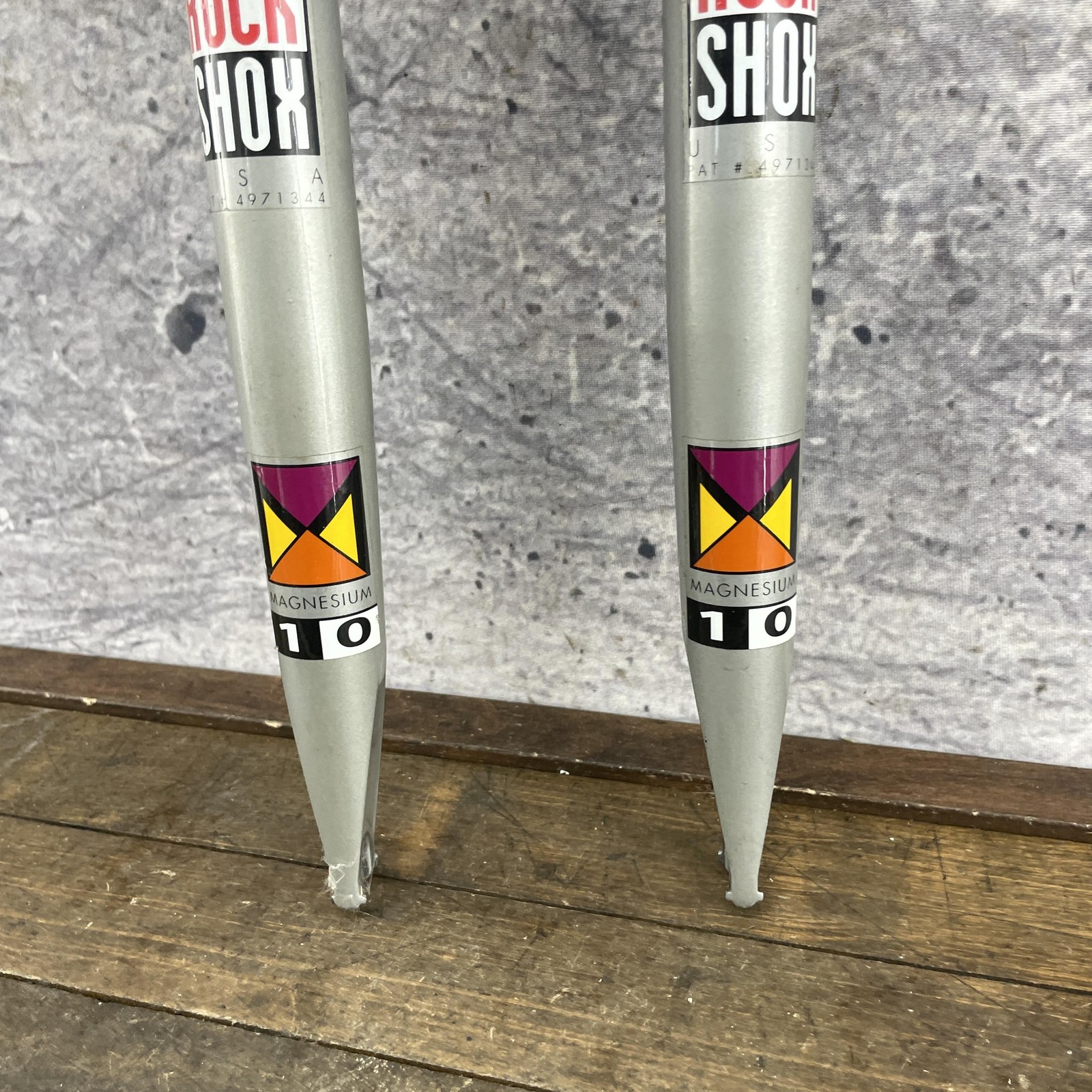Vintage RockShox MAG 10 Fork 26in 1-1/8 Threadless 6.75in Steerer 90s MTB