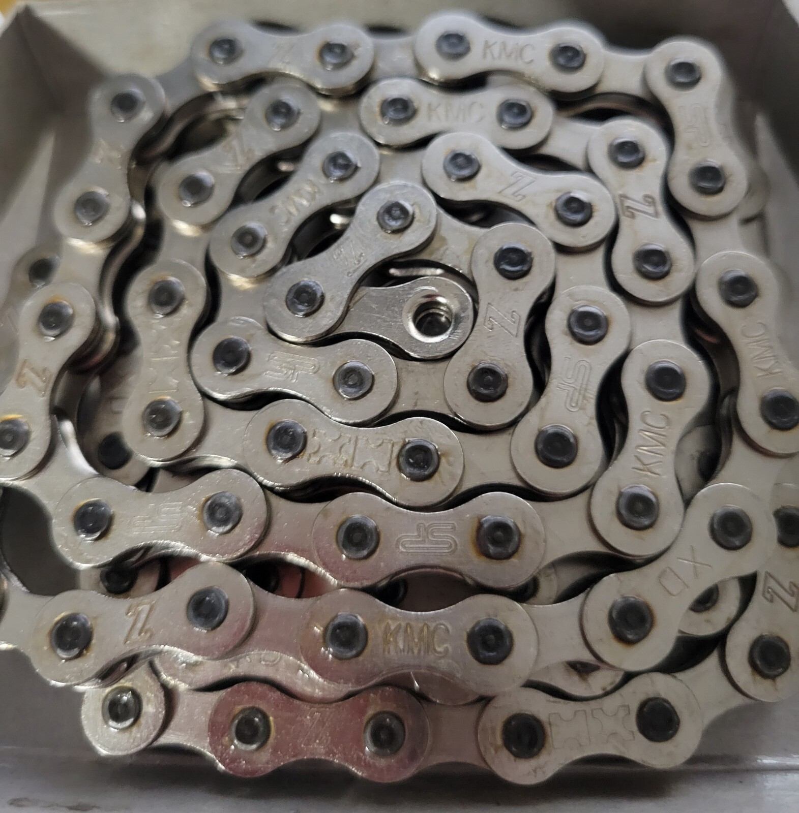 NEW Premium KMC Z610HX Bicycle BMX bike Chain 1/2″ x 3/32″ 112 links