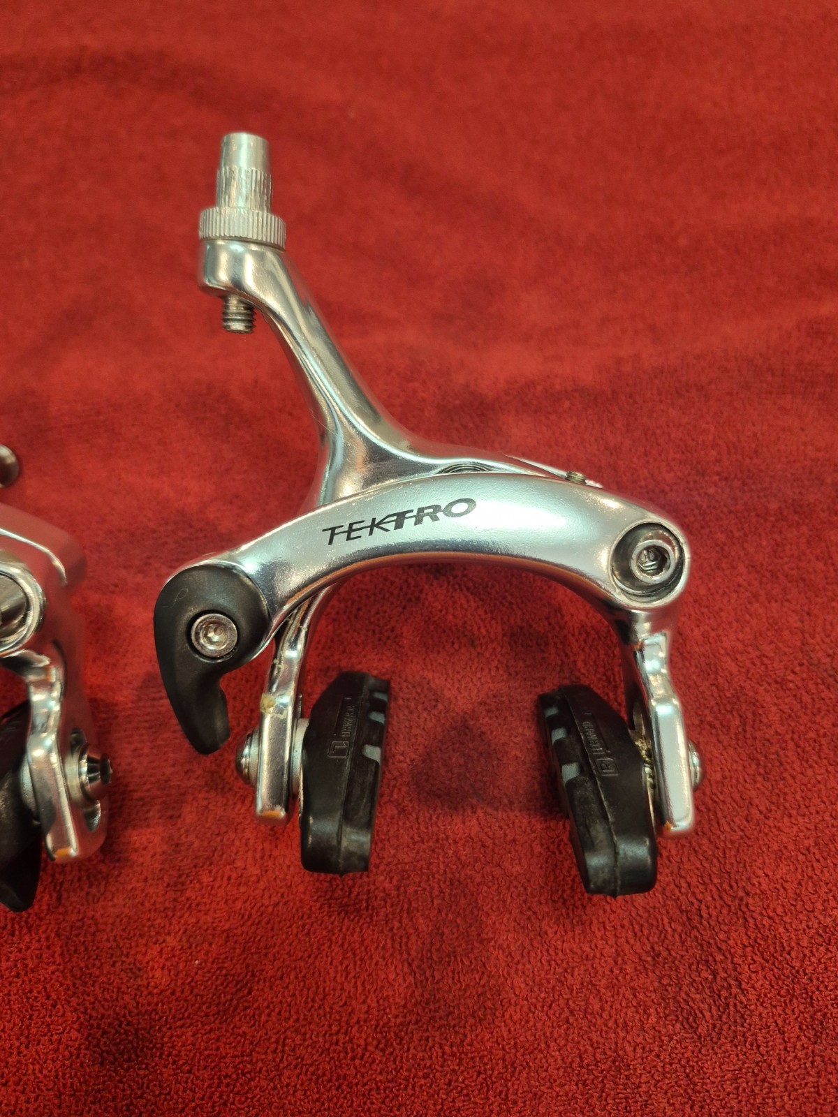 TEKTRO 420A Dual Pivot Road Brake Caliper Set for Recessed Mount