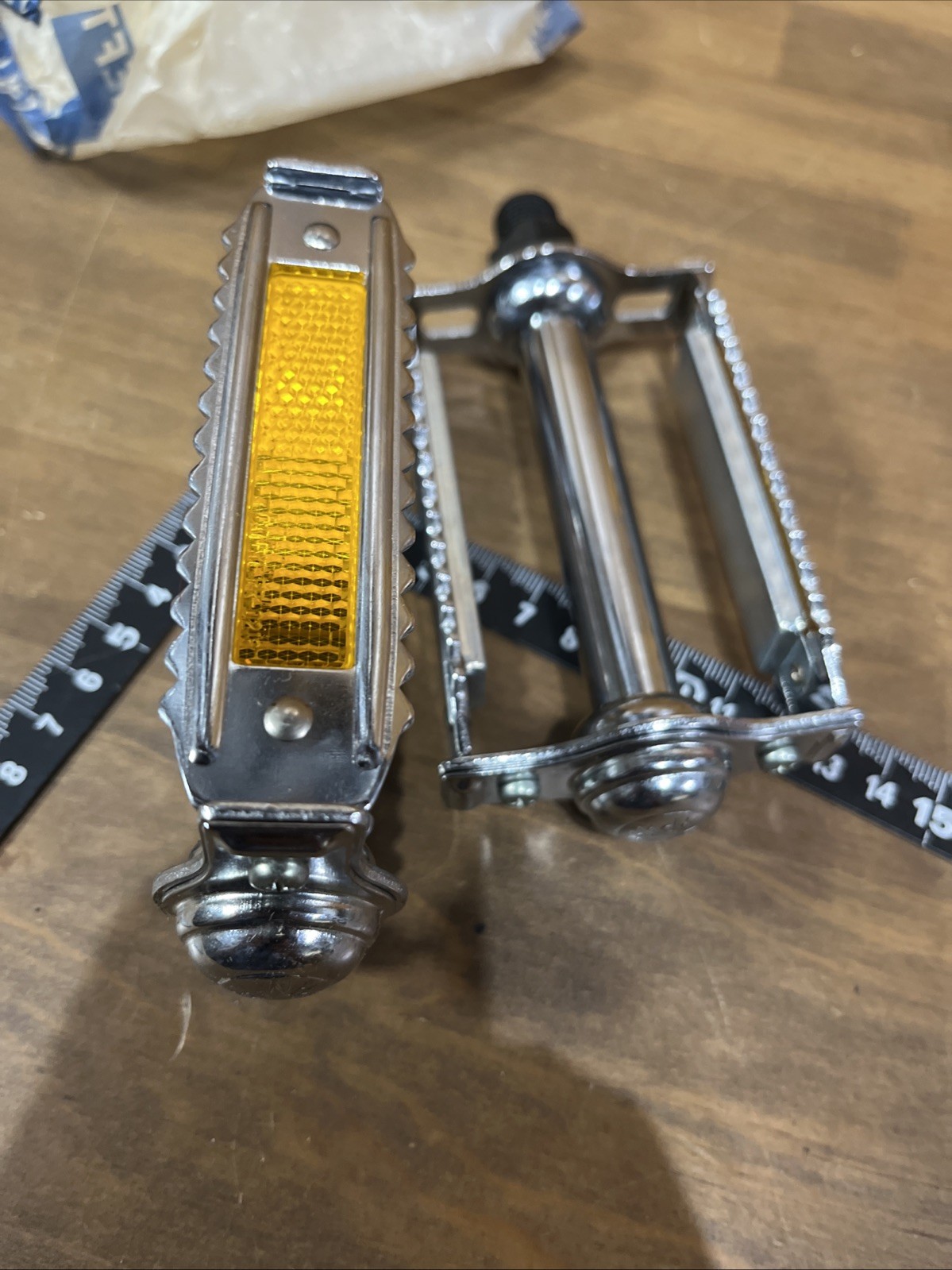Vintage Steel KKT NOS Pedals 9/16 in Very nice condition Bicycle JAPAN Cateye