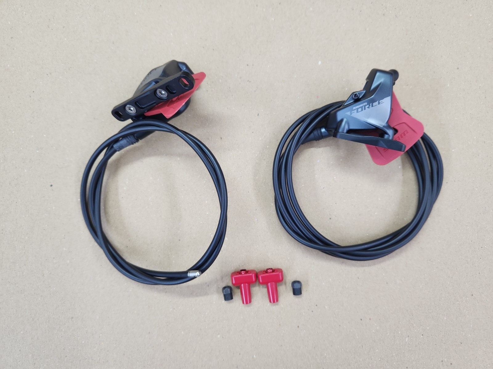 SRAM Force eTap AXS Flat-Mount Hydraulic Disc Brake Caliper Pair
