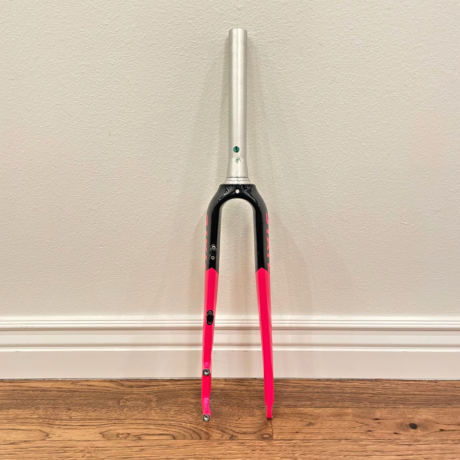 State Bicycle Co Carbon Thunderbird Disc Brake Fork Black Pink 700c Tapered
