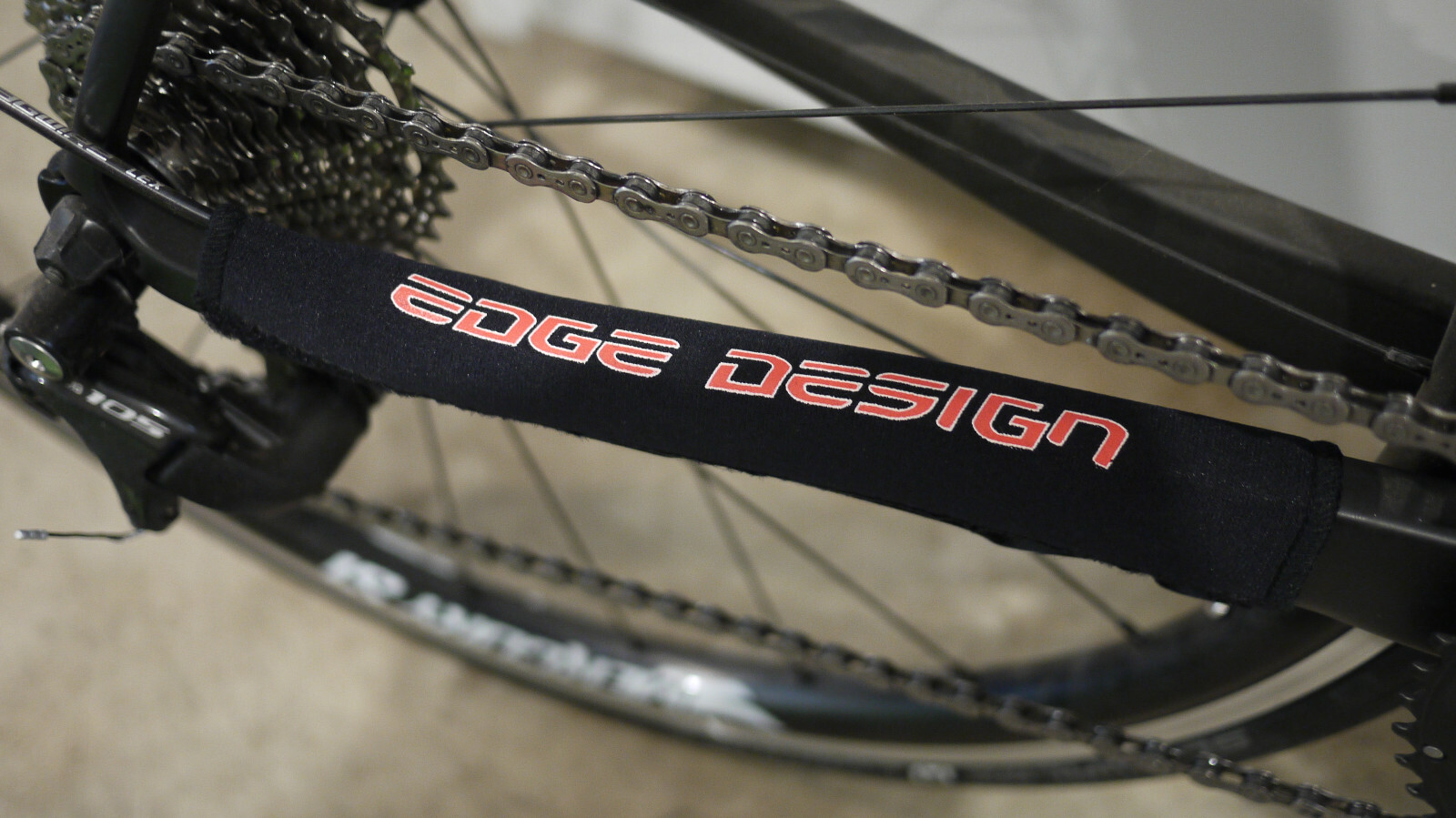 Edge-Design Neoprene Chainstay Protector – Black