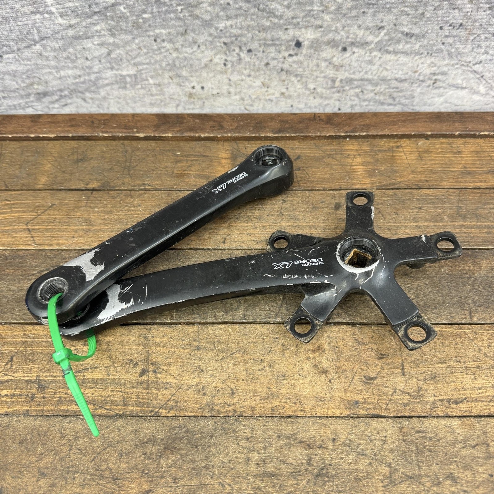 Vintage Shimano Deore LX Crank Set FC-M560 175 Mm 110 BCD MTB Black Arms 1990s