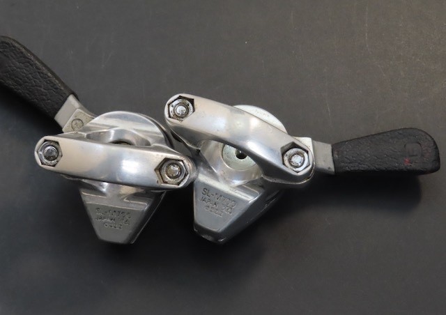 Vintage Shimano deore XT SL-M700 top bar thumb shifters Stumpjumper Japan