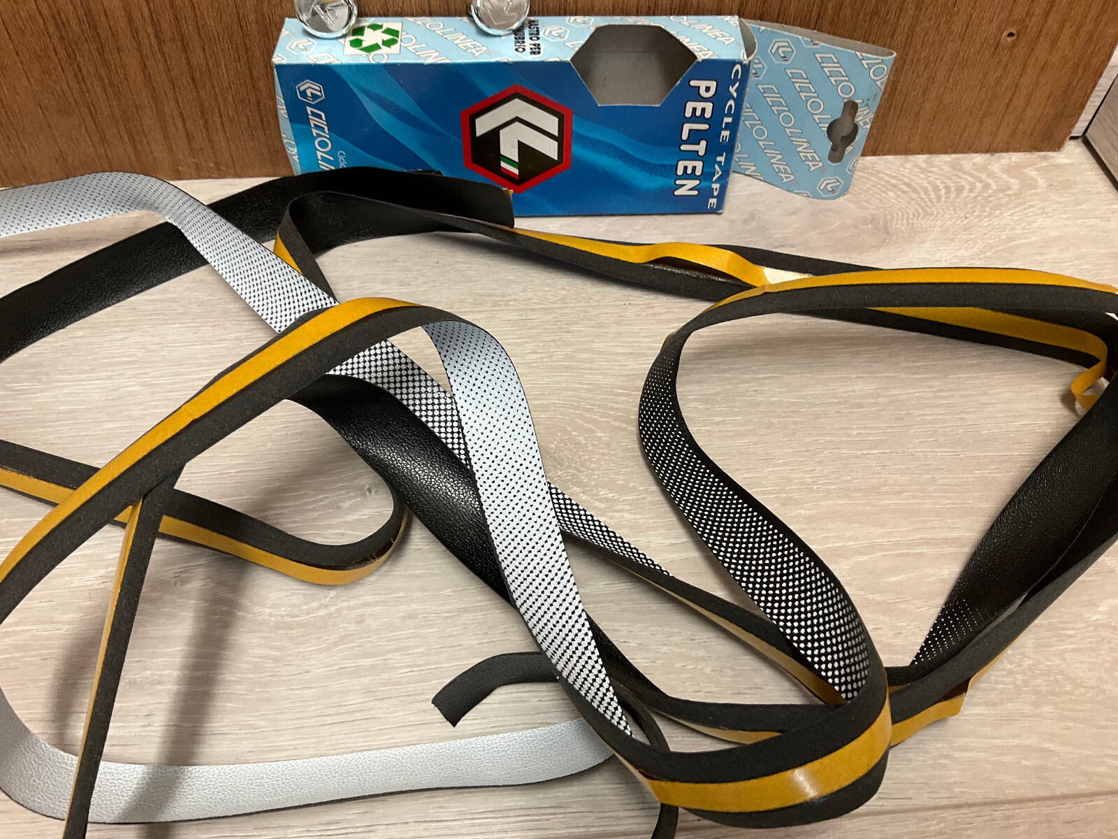 NOS VINTAGE ciclolinea shade handlebar tape bar tape cap chrome two tone black white