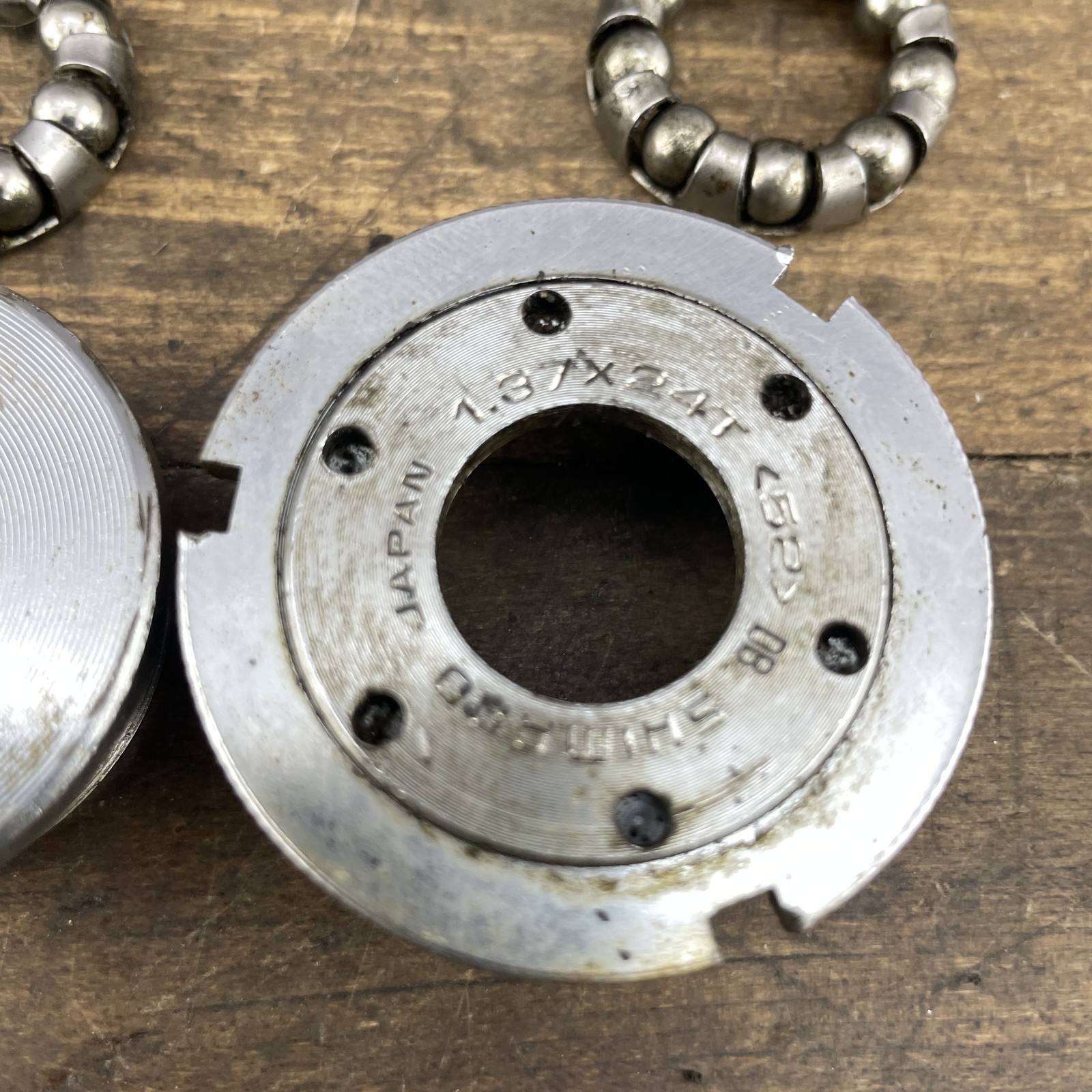 Vintage Shimano 600 AX Bottom Bracket Set 68mm 116mm JIS Square Taper One Key