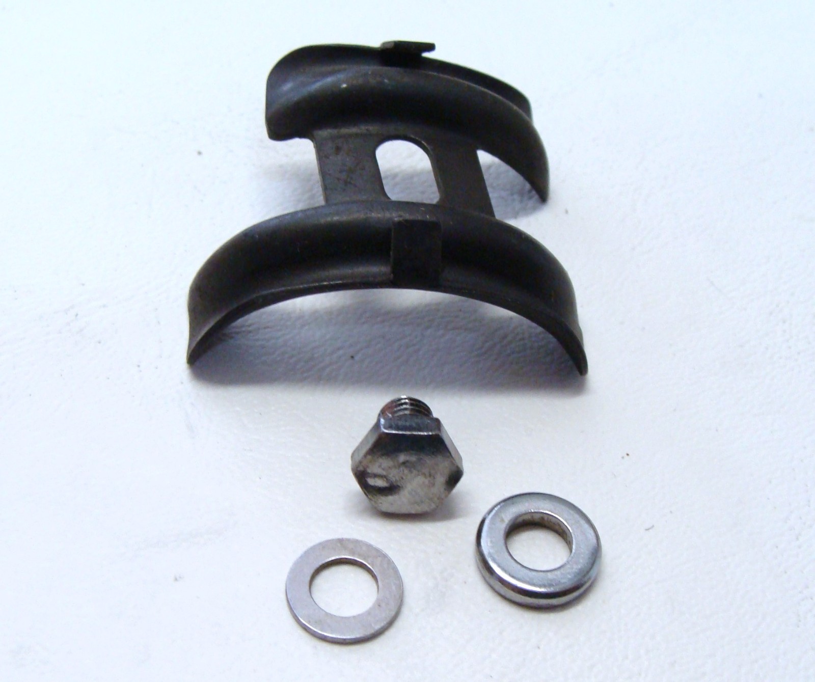 ~ NOS Campagnolo Bottom Bracket Stainless Steel Cable Guide – NIP ~