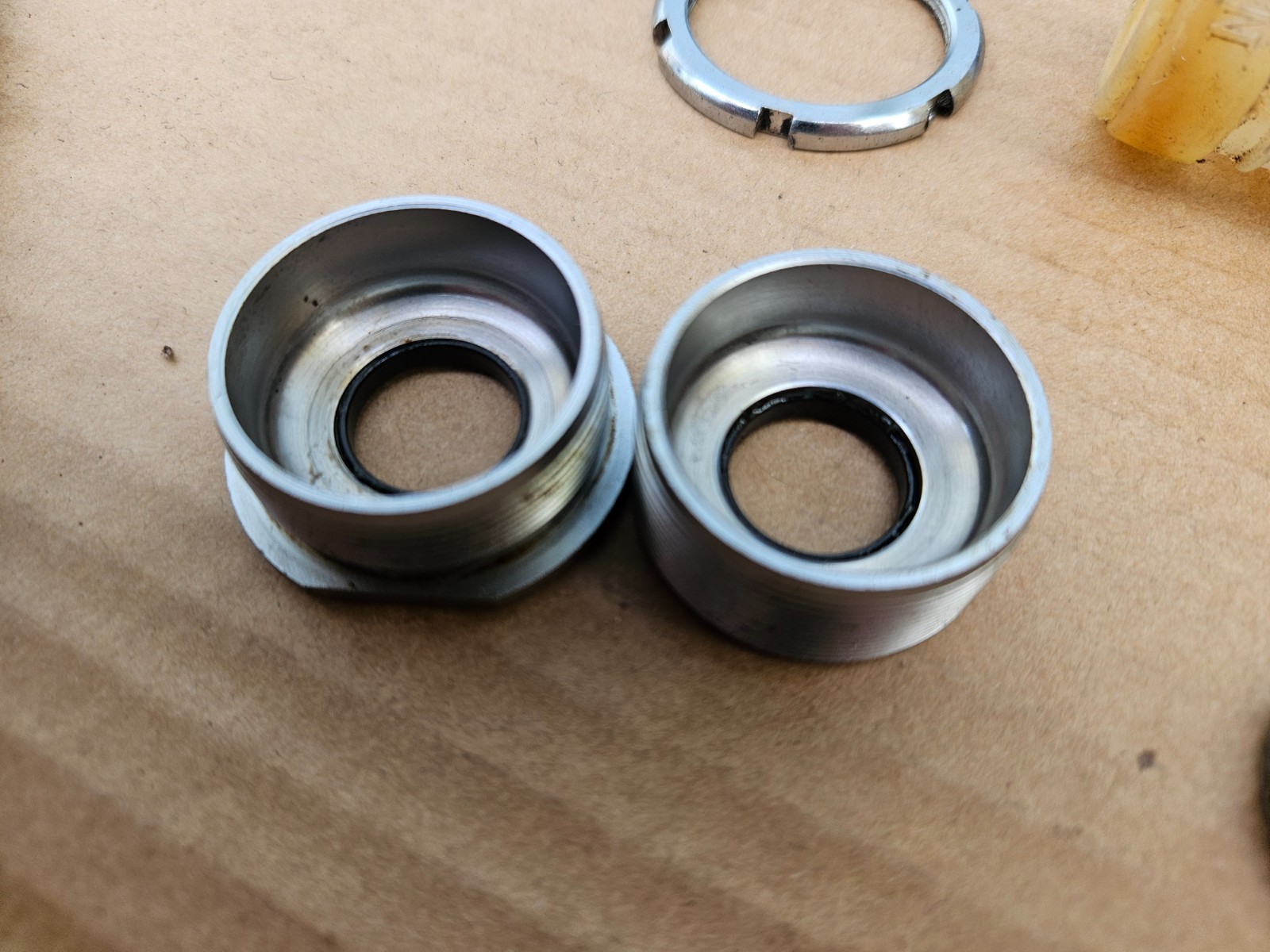 Vintage Shimano XT Deerhead Cup and Cone Bottom Bracket 68mm x 121.5mm Japan