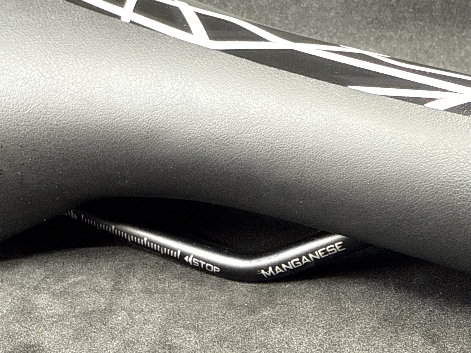 Selle Italia TurboMatic Team Edition Manganese Rail Saddle 275mm x 153mm