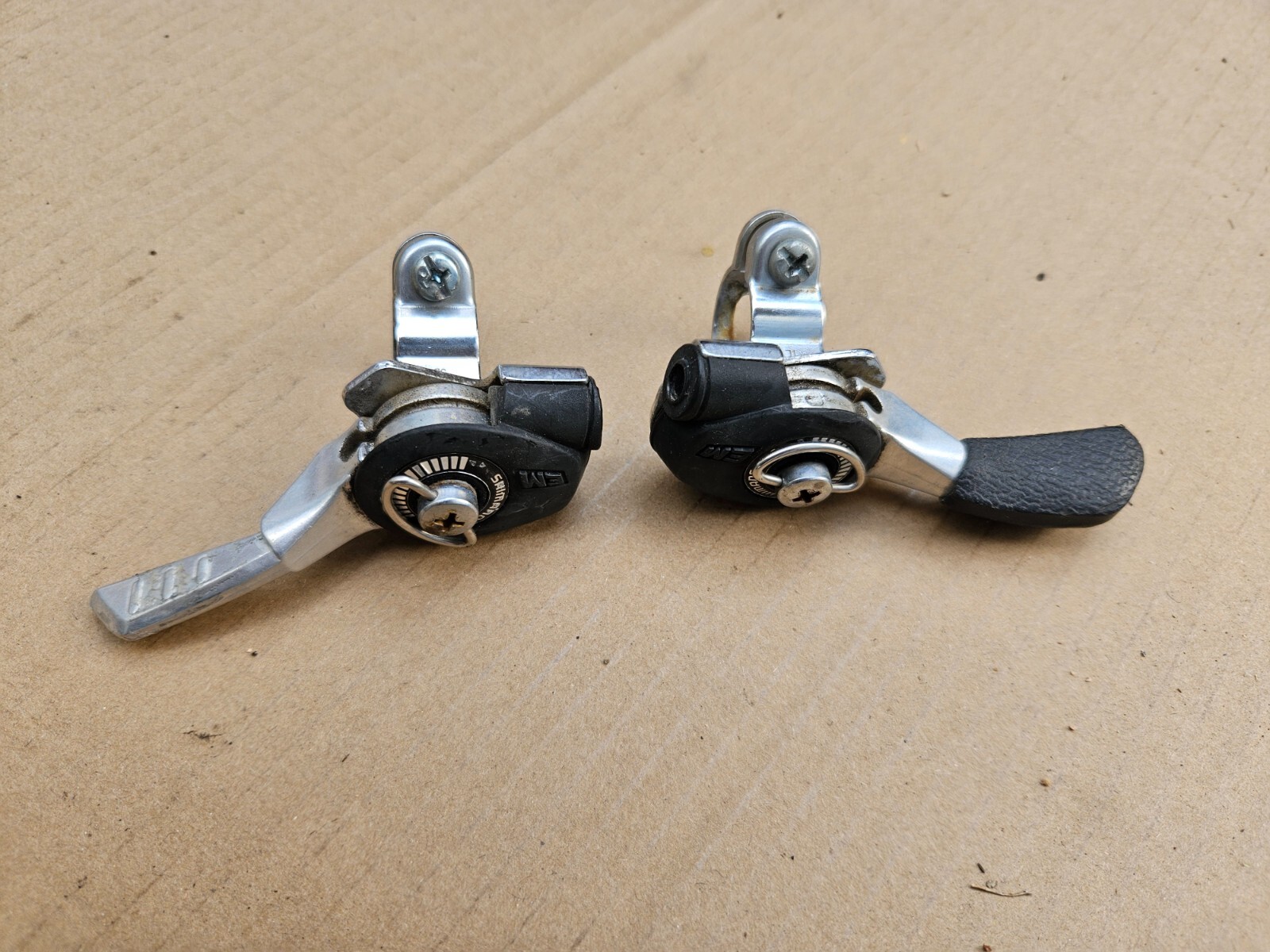 Vintage Shimano EM Ratcheting Thumb Shifters SL-MT50 3×6 6 Speed Japan