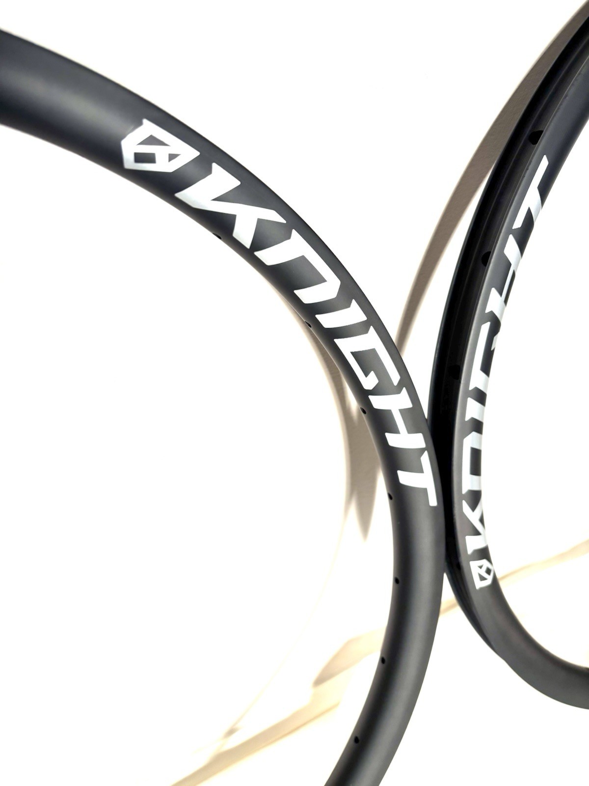 PAIR (2) Knight 35 TLA 700c CARBON AERO DISC 24H ALL/ROAD TUBELESS