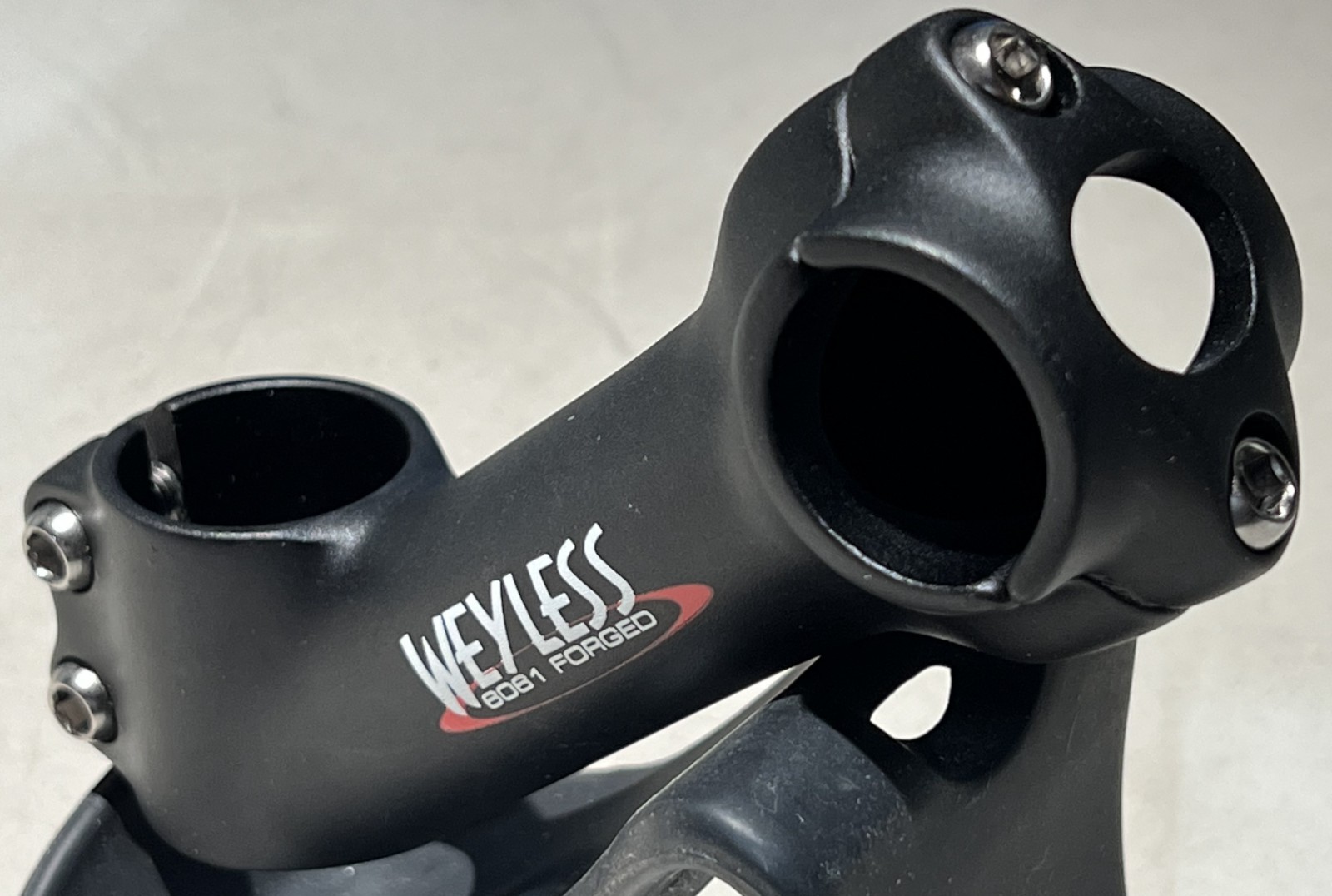 Weyless Threadless Stem 105mm, 1″ Handlebar Clamp 1-1/8″ Steerer, +45 deg.