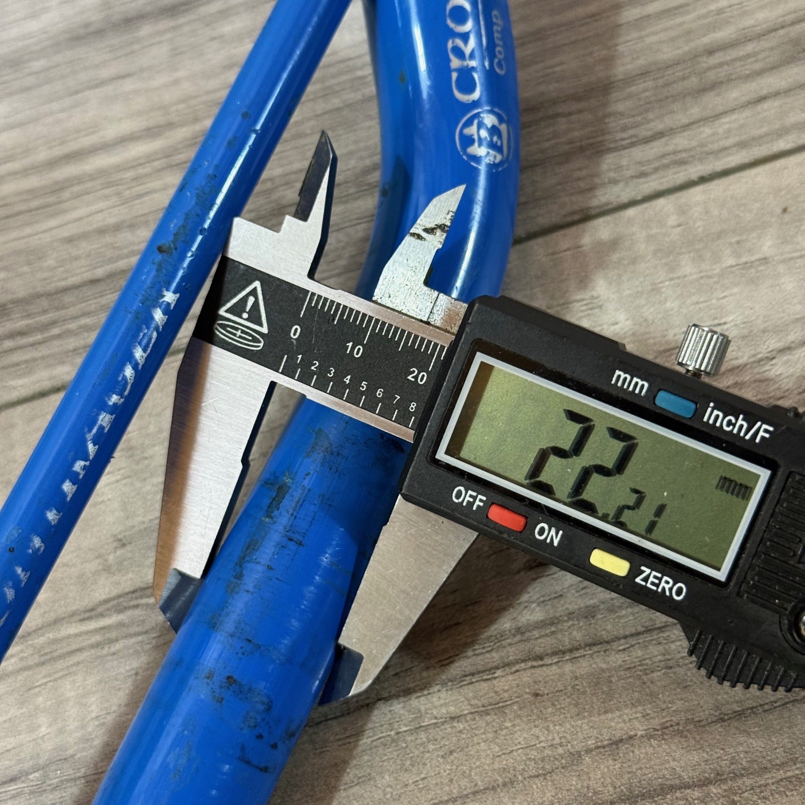Bontrager Crowbar Comp 9 Degree MTB Chromoly Riser Bar 22.2mm 630 SID BLUE