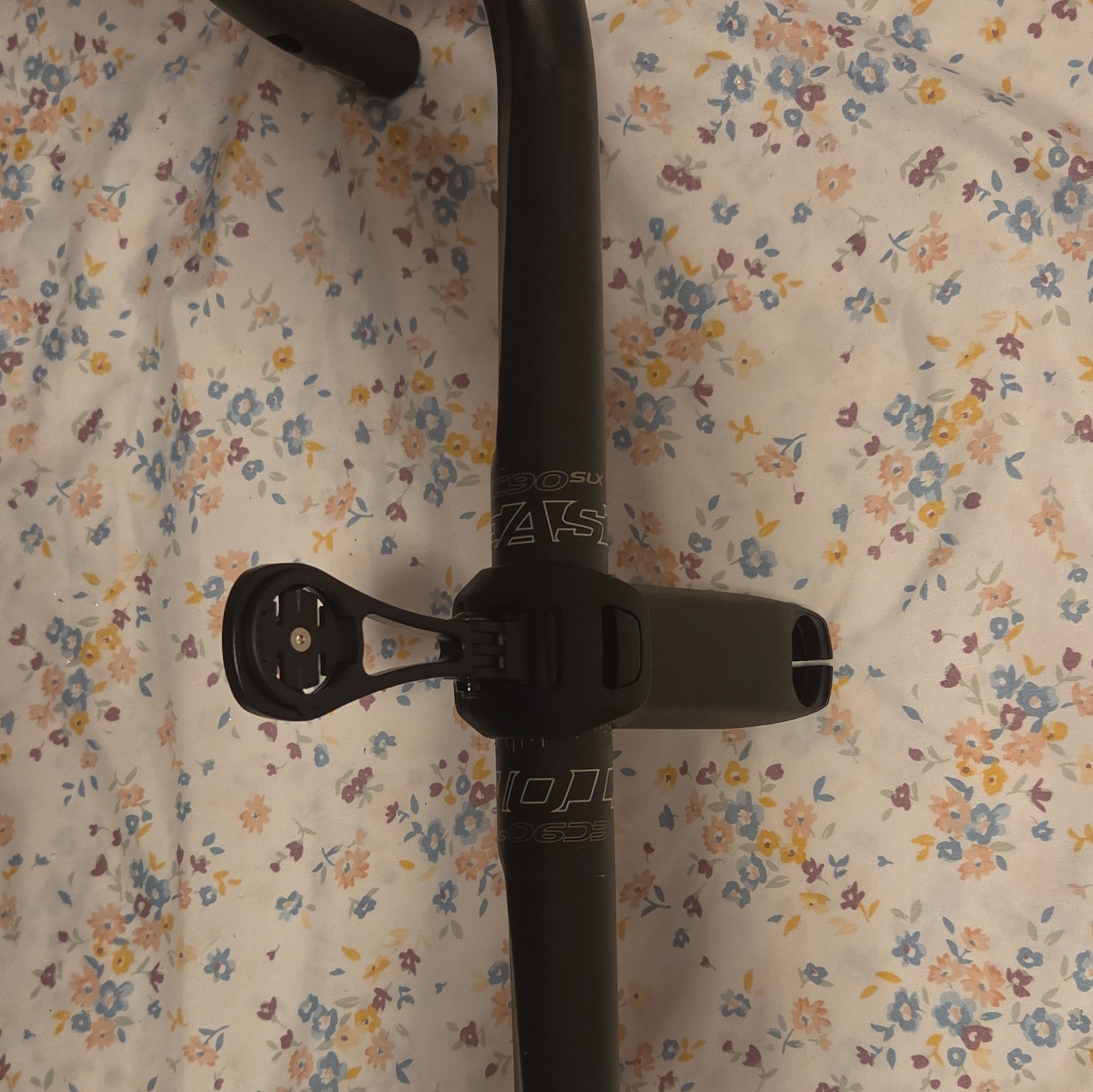 Easton EC90 SLX Carbon Drop Bar w/ Integrated Stem 31.8mm Garmin Mount