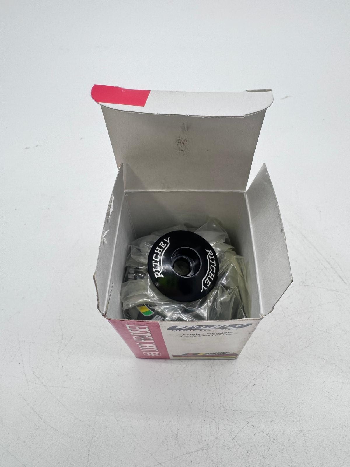WCS Logic Threadless Headset – Ritchey WCS Logic Headset 1″