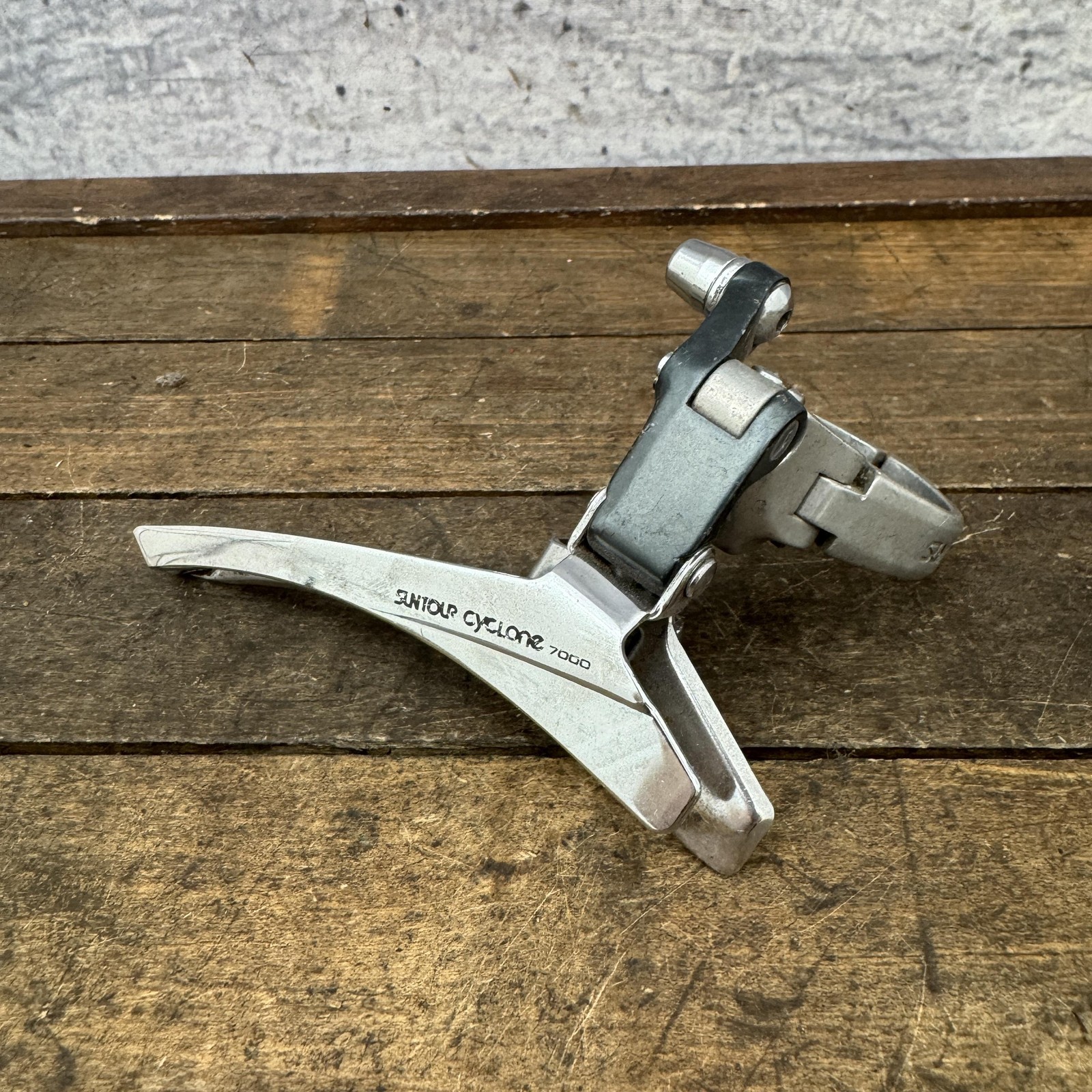 Vintage Suntour Cyclone 7000 Front Derailleur 31.8 Clamp-On Road Double No Bolt