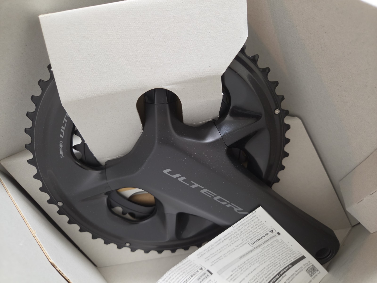 Shimano Ultegra FC-R8100 Crankset 165mm 12-Speed, 50/34T Hollowtech II Spindle