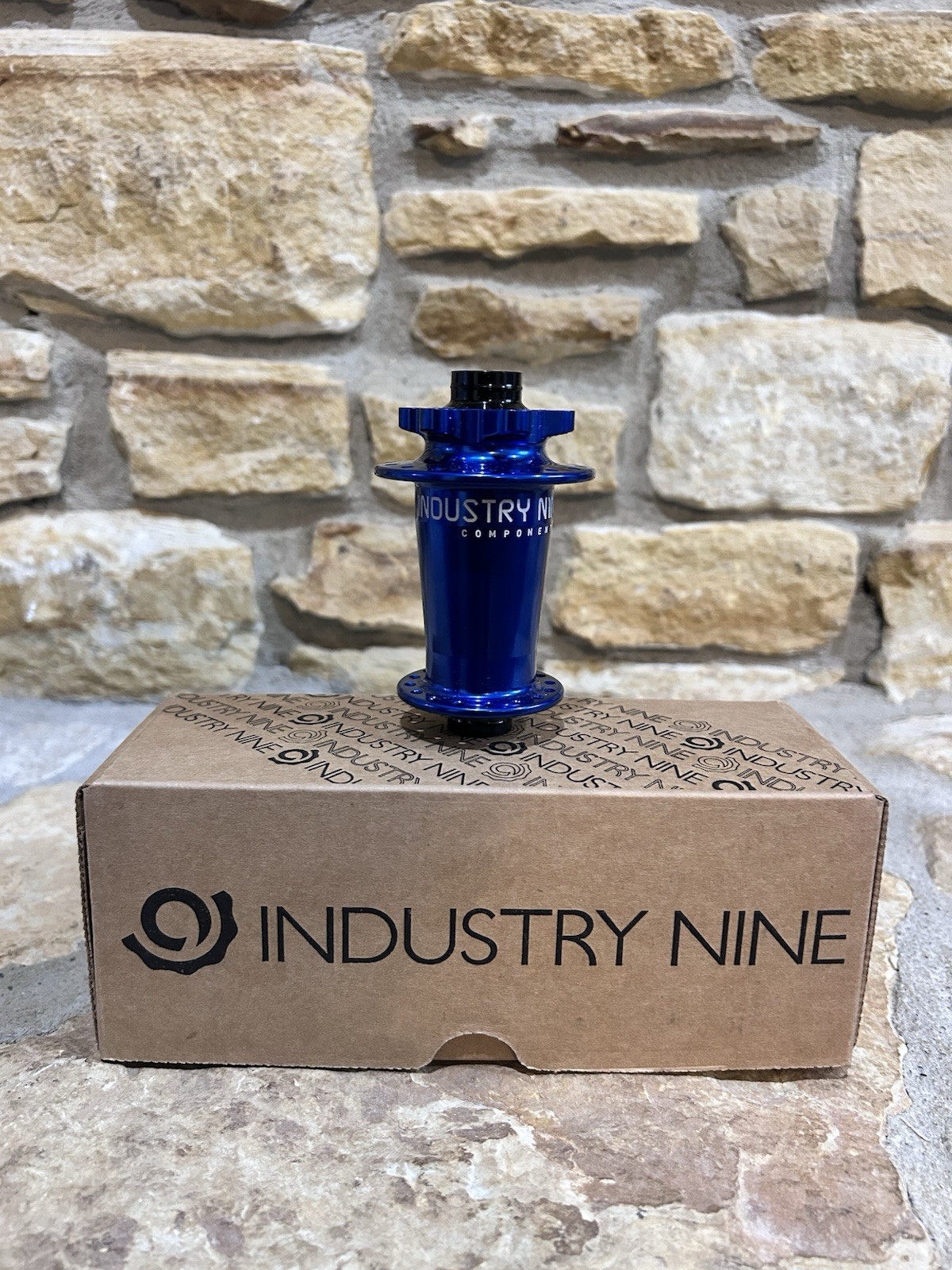 BRAND NEW Industry 9 Hydra Classic Boost Front Hub 15x110mm 32h 6-Bolt Blue