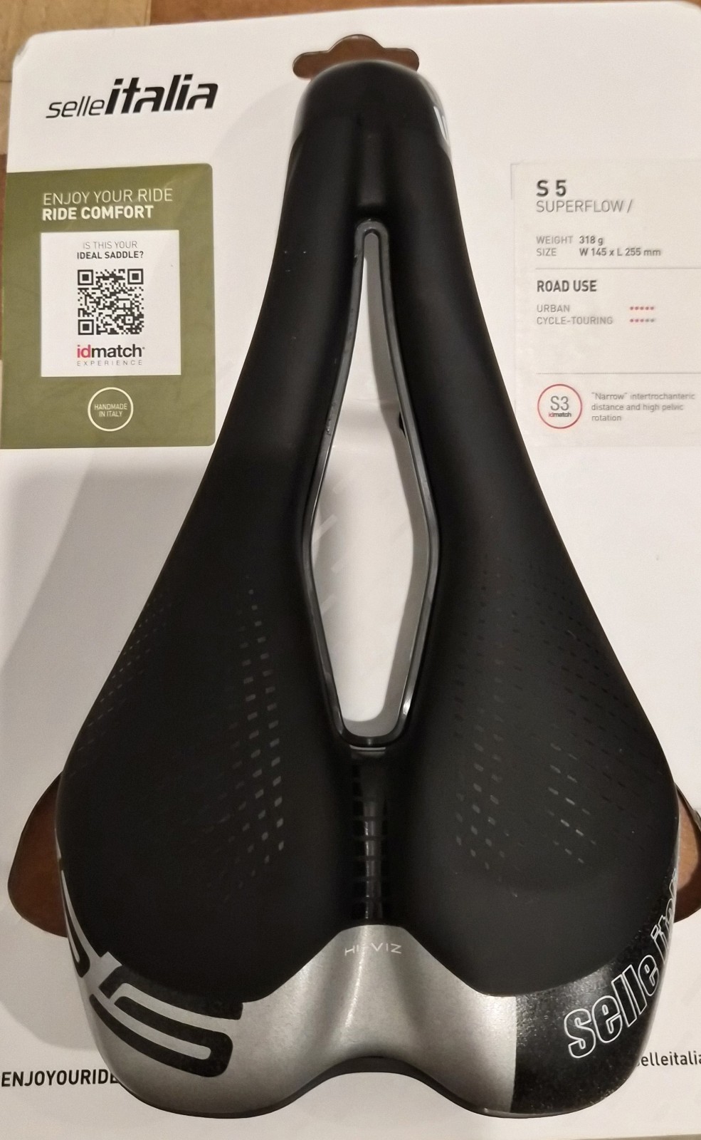 Selle Italia S5 Superflow Saddle, Black, Hi-Viz