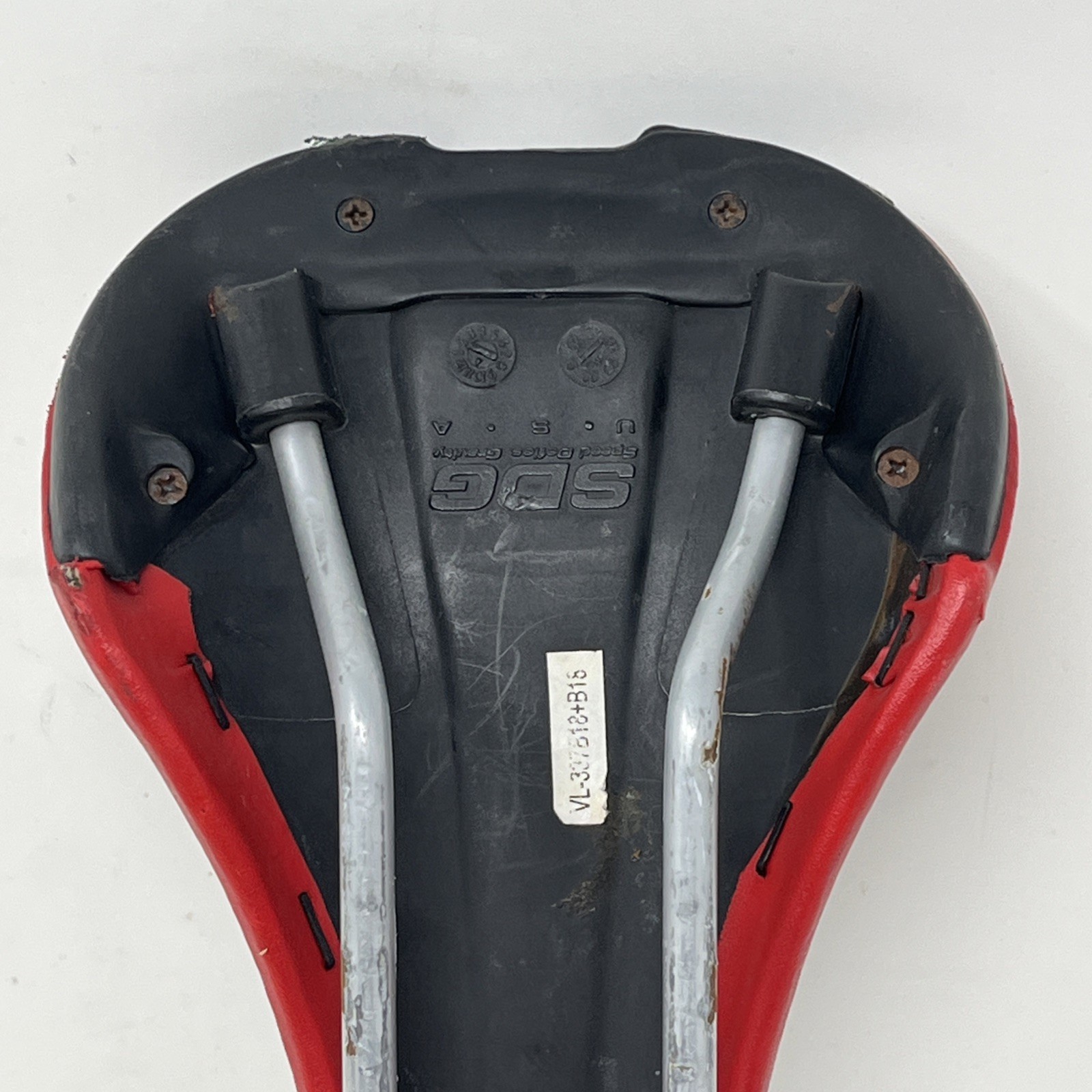 Vintage SDG Bel Air Bike Seat Saddle BMX Mountain Bike MTB Black Red
