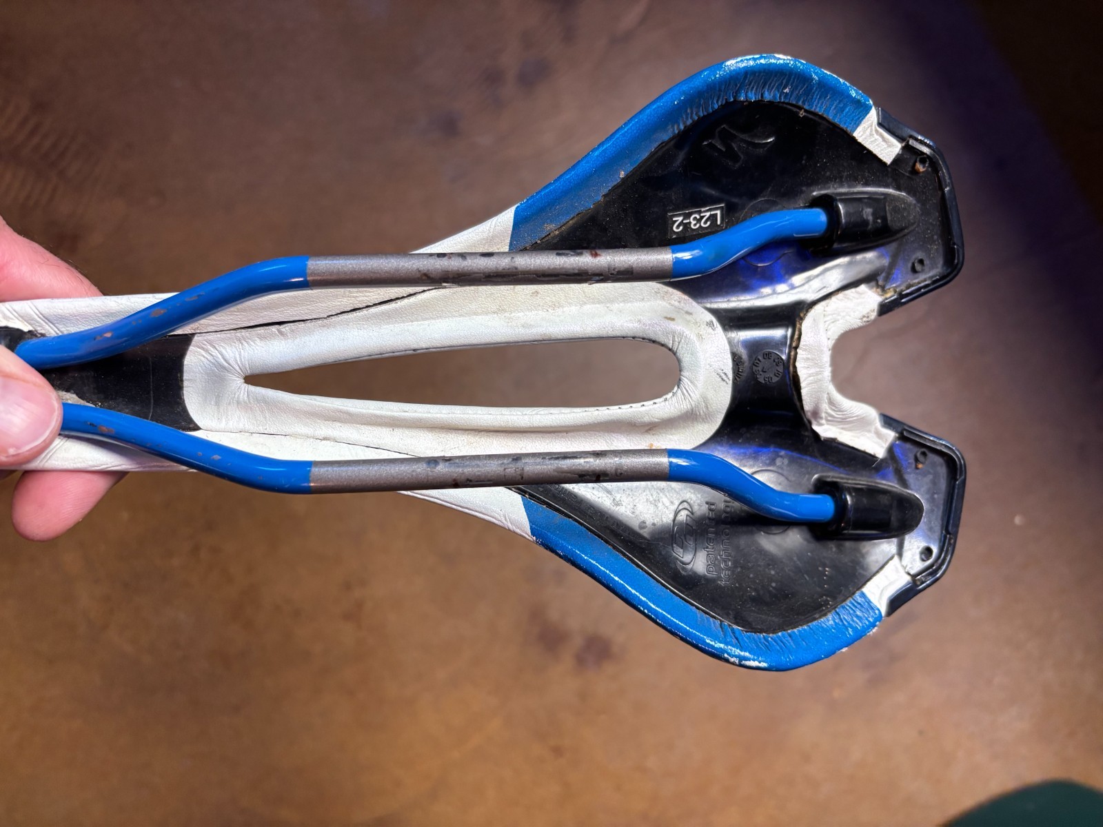 Specialized Toupe 143mm Ti rails saddle