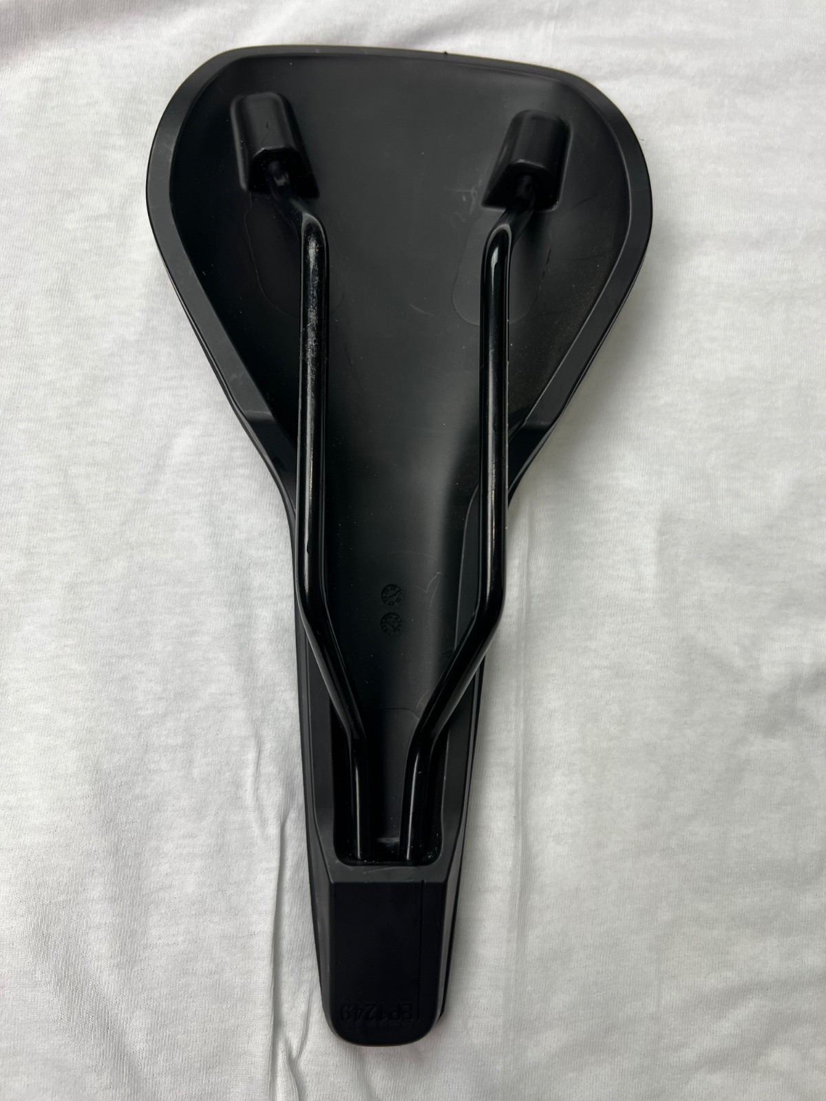 Canyon Sport Bike Black Saddle EP1249 (139mm Wide x 279mm Long)