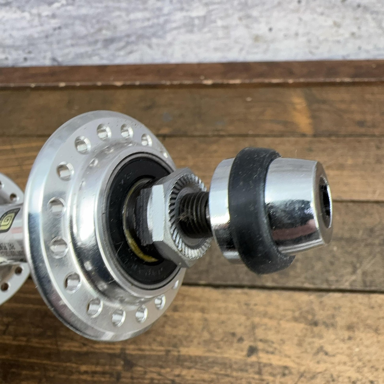 Vintage Suntour XC Pro Front Hub 36H NOS 100mm QR WTB Grease Guard Skewer MTB