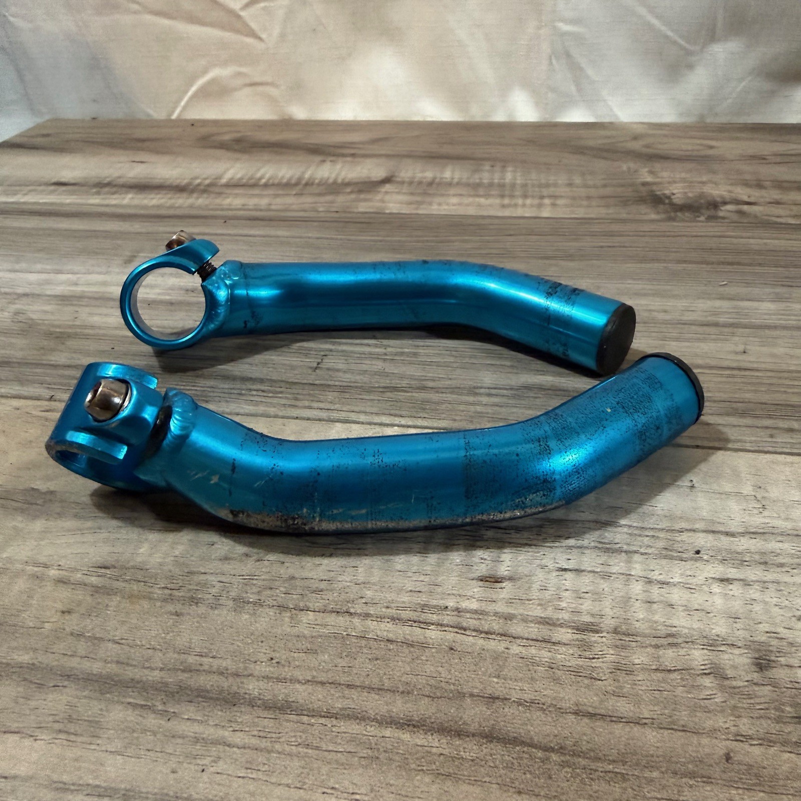 Turquoise Blue Ano MTB Bar Ends Short Ergo Bend 
