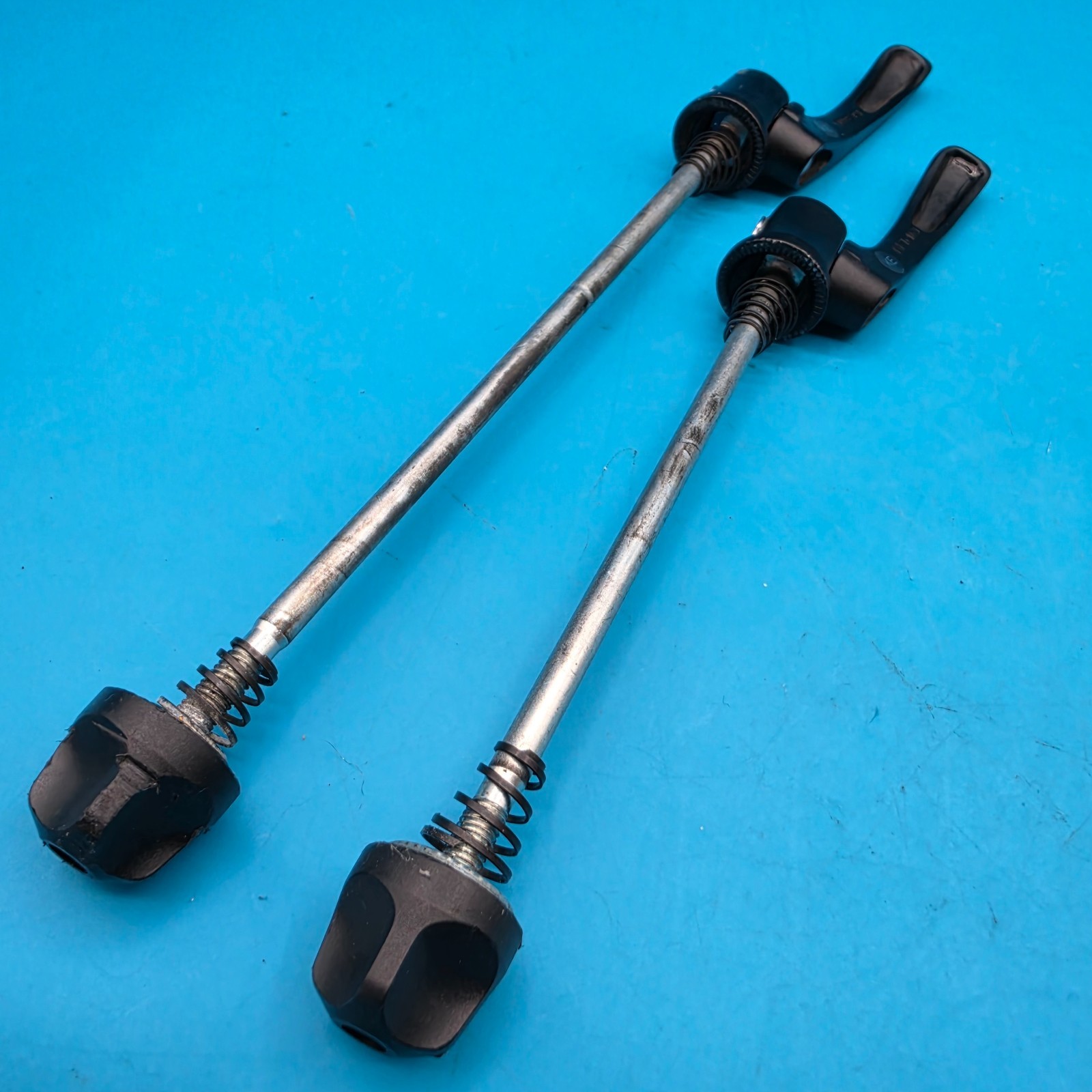 Shimano Deore XT Quick Release Skewer Set for 100/135mm Spaced Hubs g22
