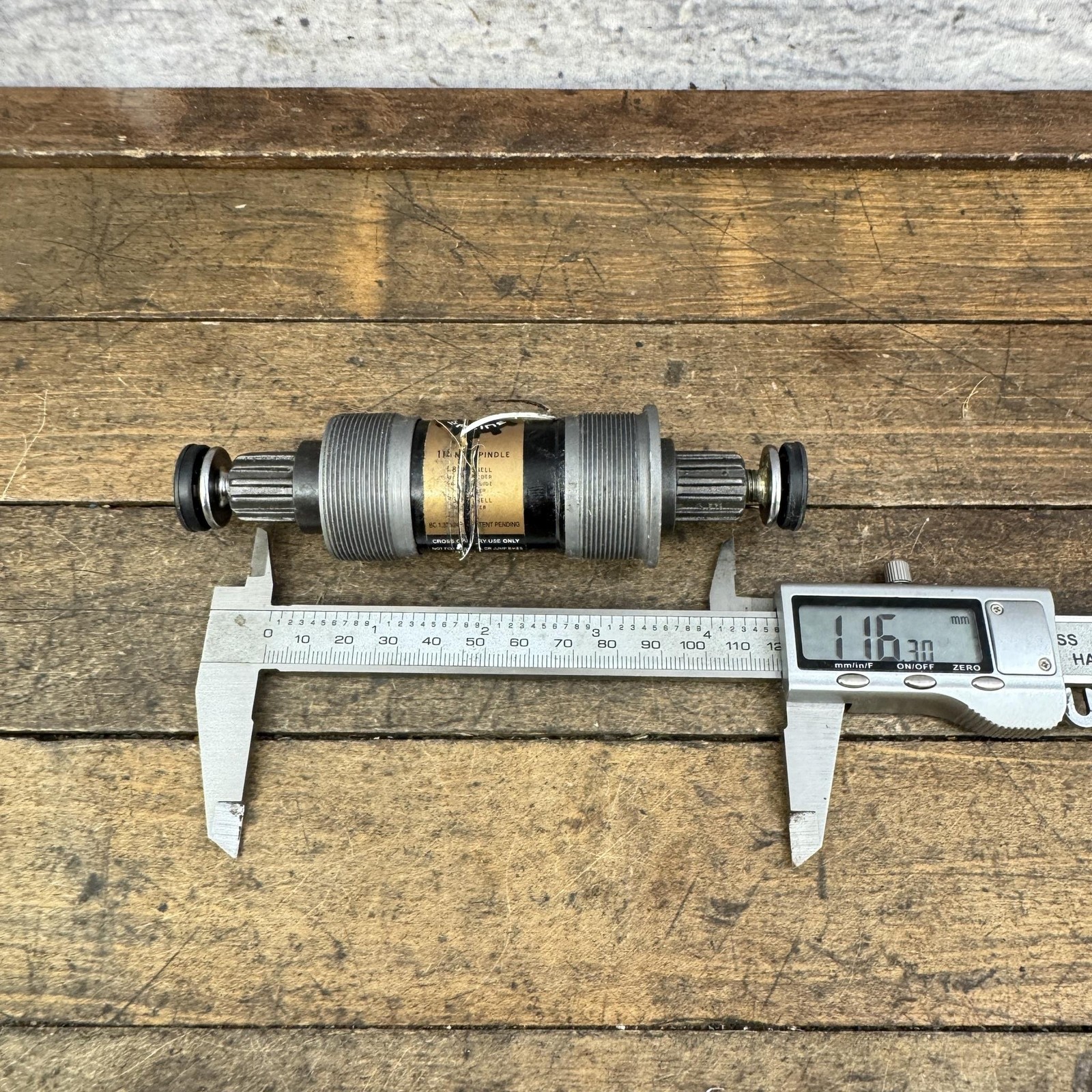 Truvativ Power Spline Bottom Bracket BB-06-PSPL-118/68E 68mm BSA Gray MTB Bike