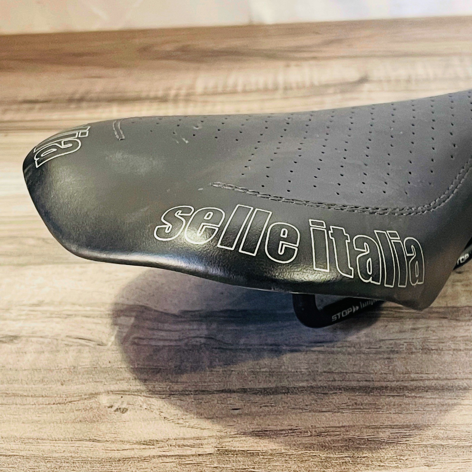Selle Italia X2 Saddle 136mm 7×7 FEC Rails Black
